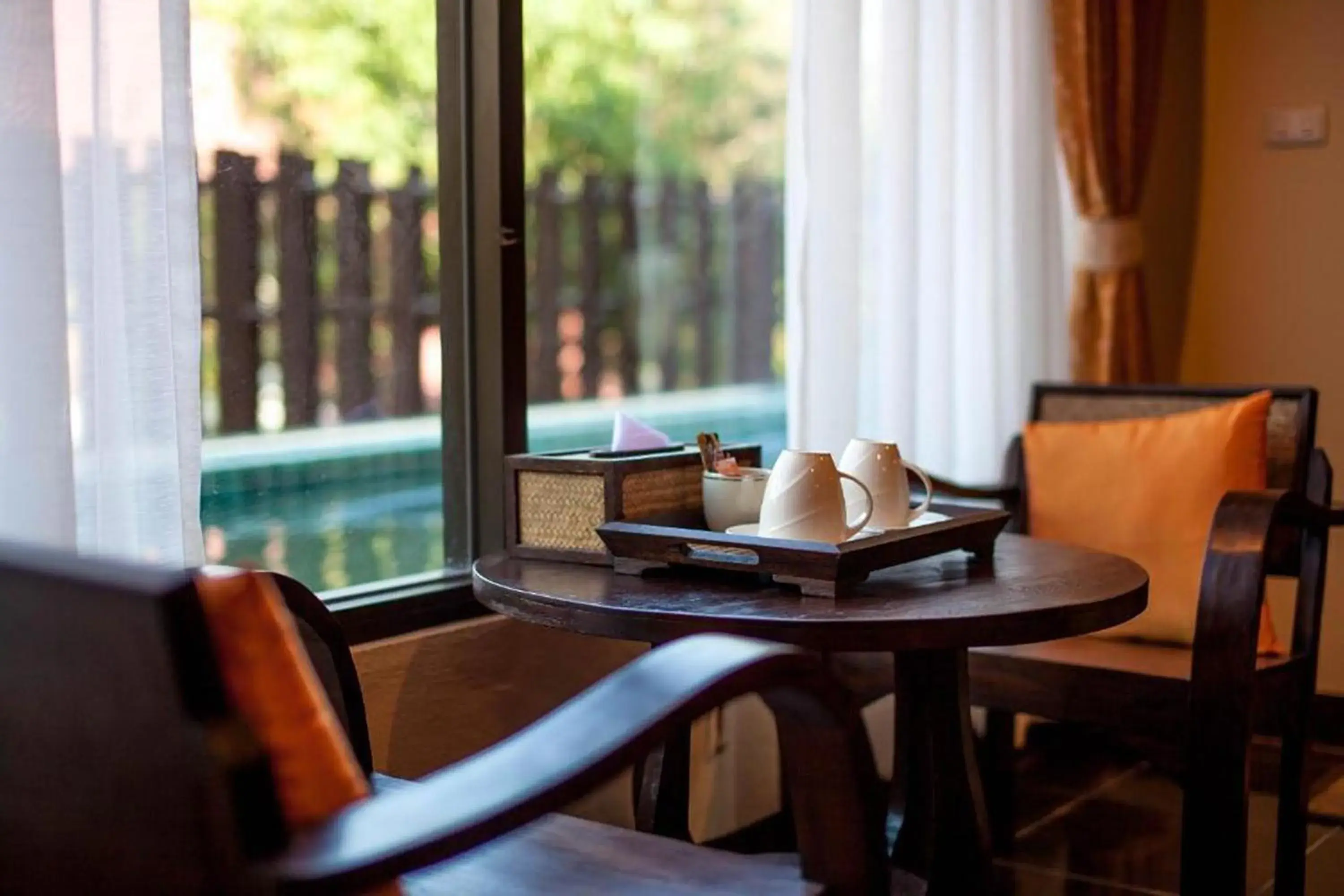 Seating area in CM Night Bazaar Boutique Hotel - โรงแรม ซี เอ็ม ไนท์บาซาร์ บูทีค Seating area in CM Night Bazaar Boutique Hotel - โรงแรม ซี เอ็ม ไนท์บาซาร์ บูทีค