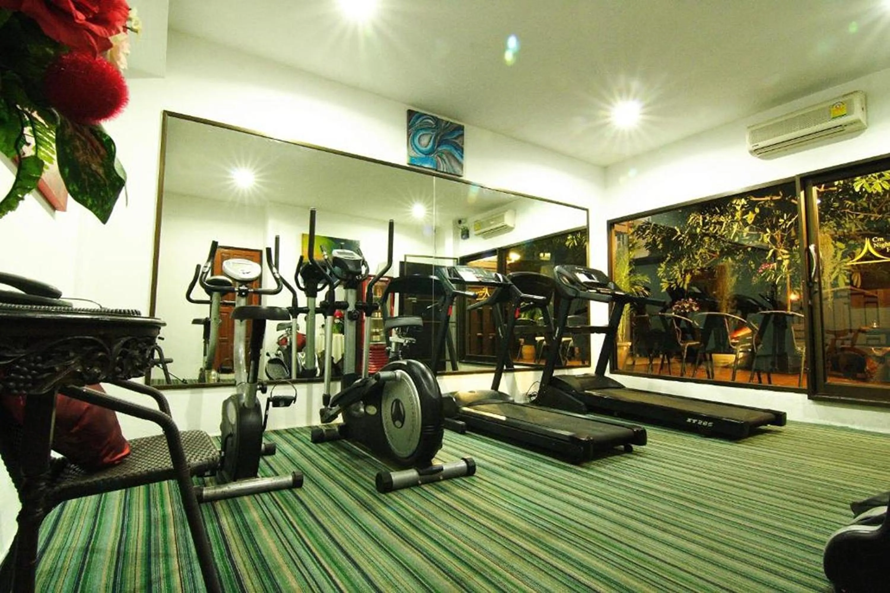 Fitness centre/facilities in CM Night Bazaar Boutique Hotel - โรงแรม ซี เอ็ม ไนท์บาซาร์ บูทีค