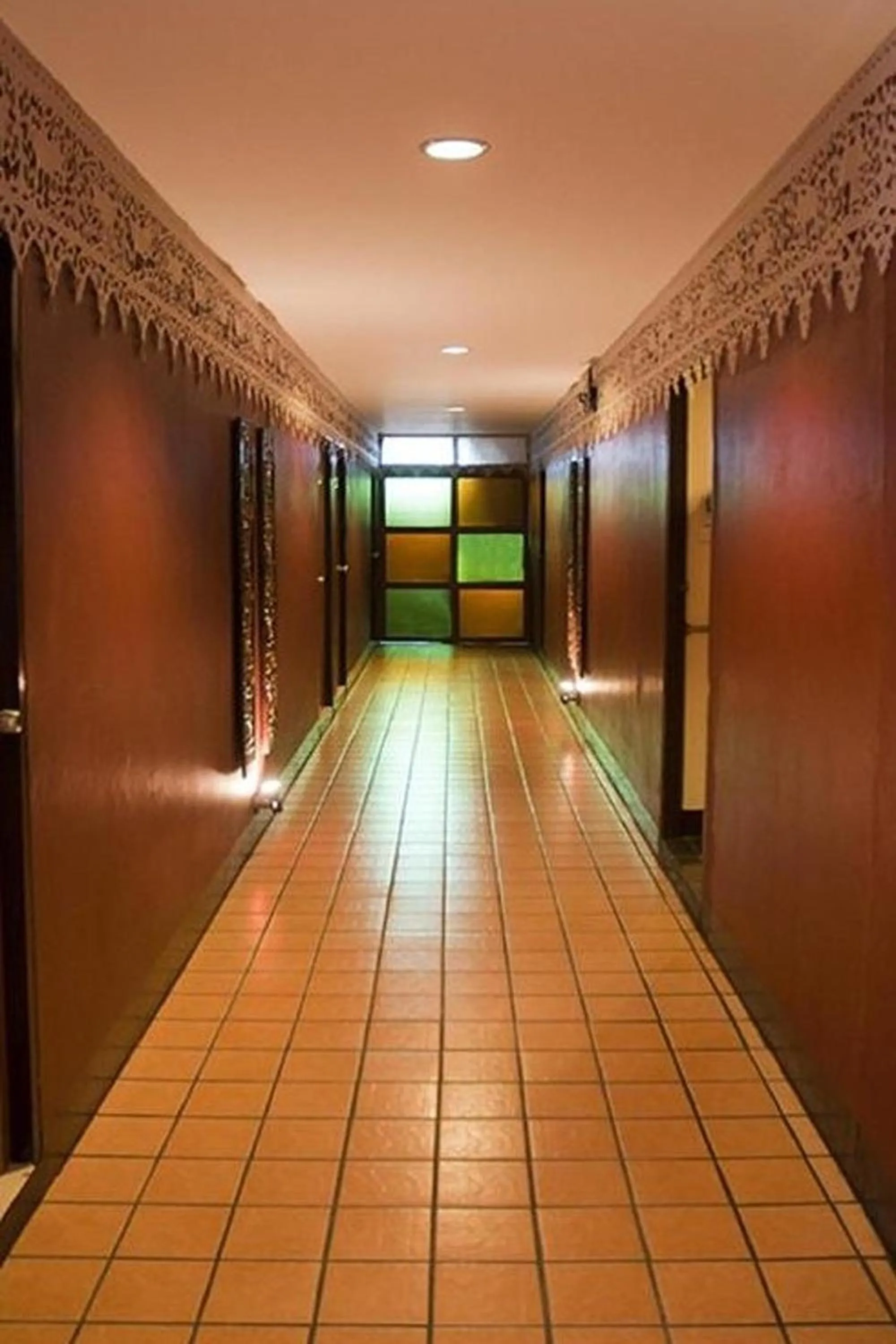 Property building in CM Night Bazaar Boutique Hotel - โรงแรม ซี เอ็ม ไนท์บาซาร์ บูทีค