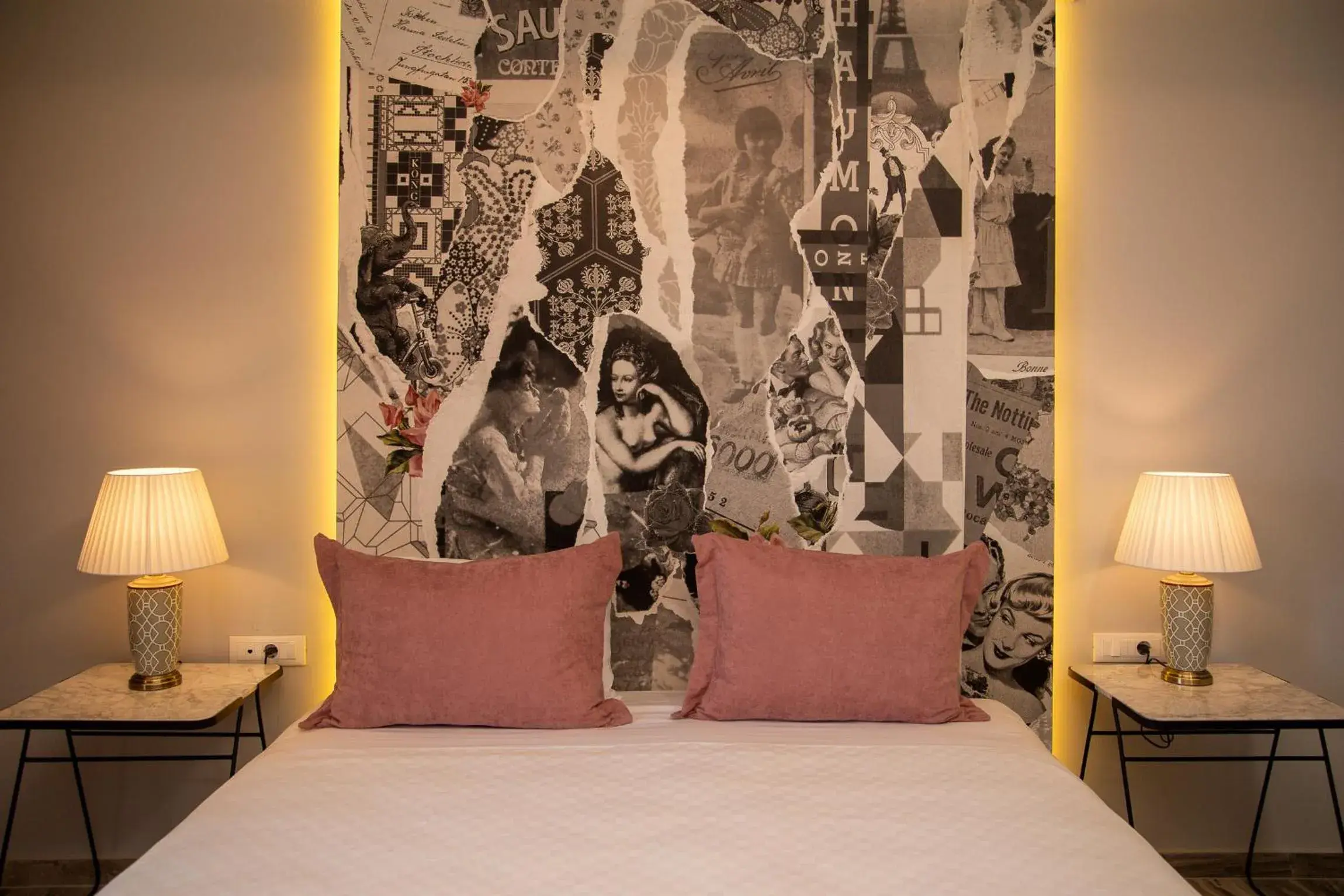 Bed in Sunrise Resort Hotel Bed in Sunrise Resort Hotel