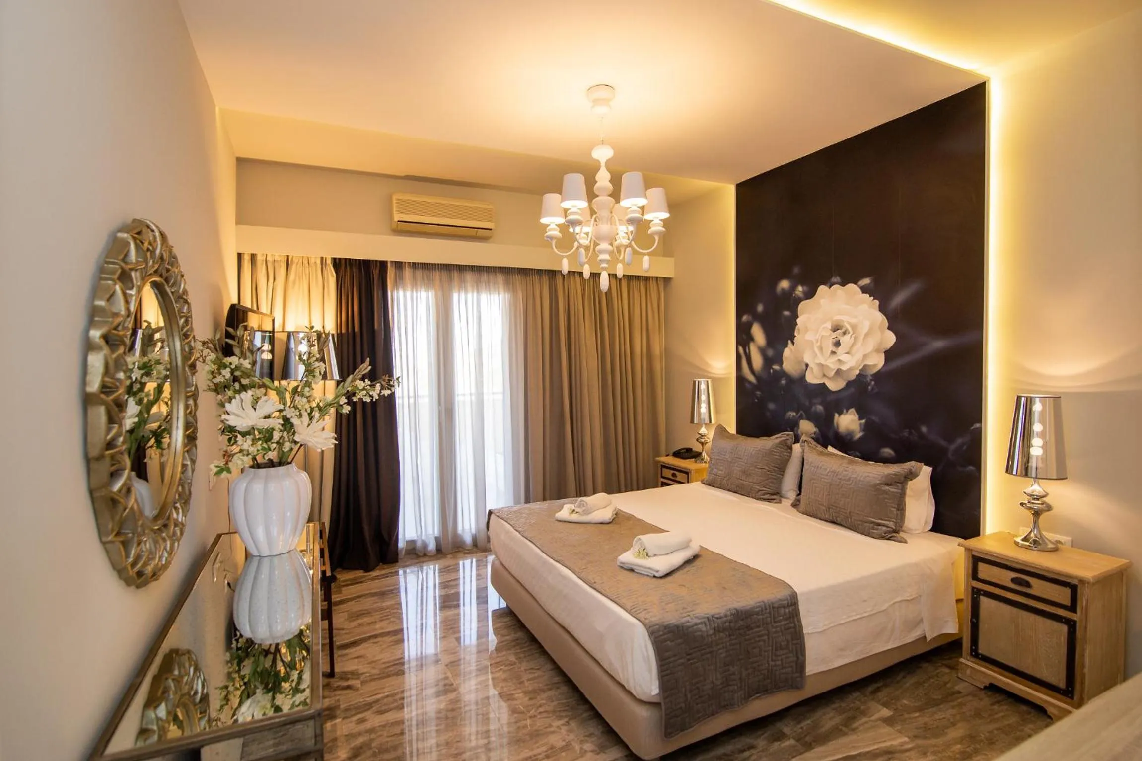 Bed in Sunrise Resort Hotel