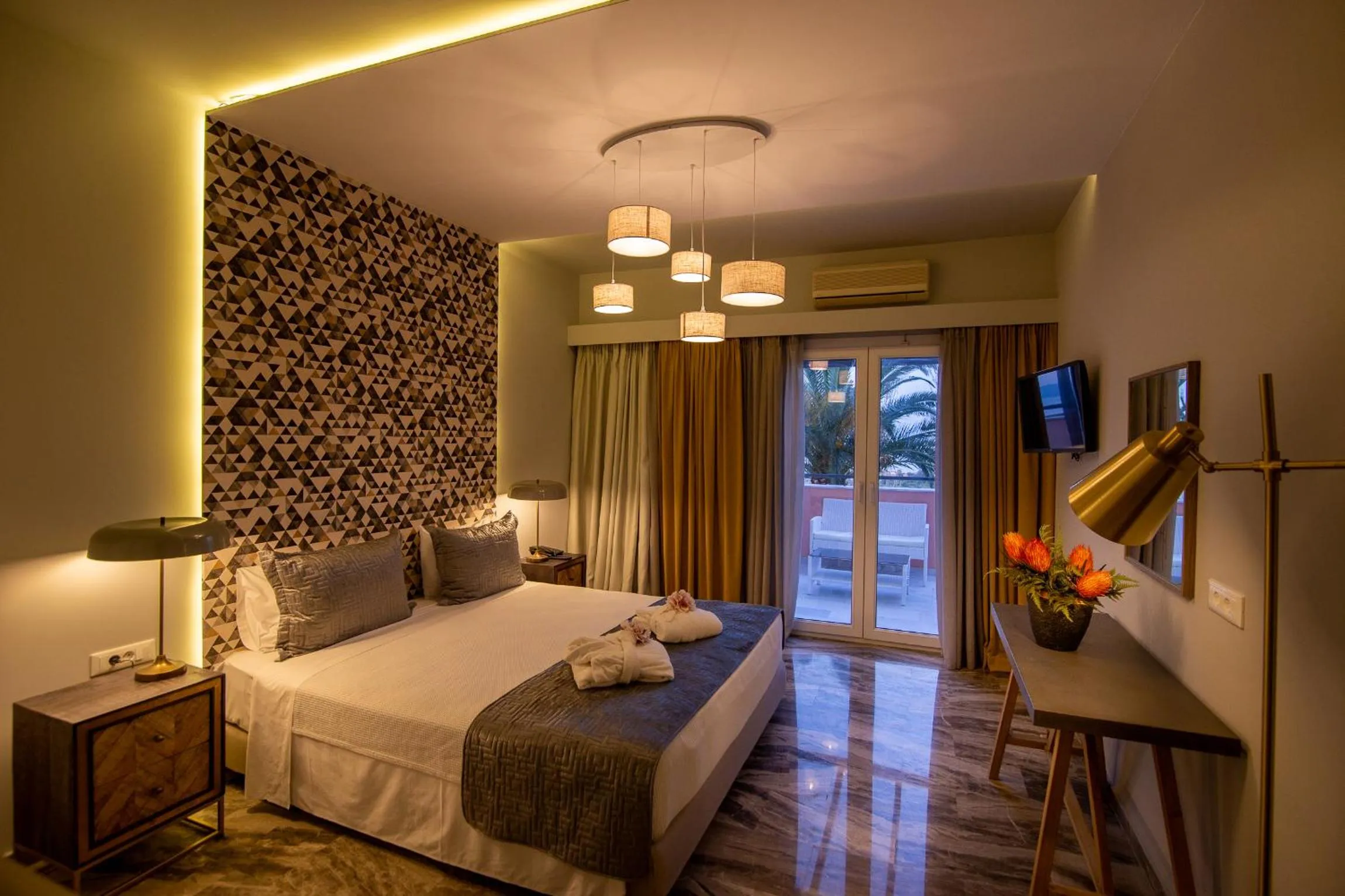 Bed in Sunrise Resort Hotel