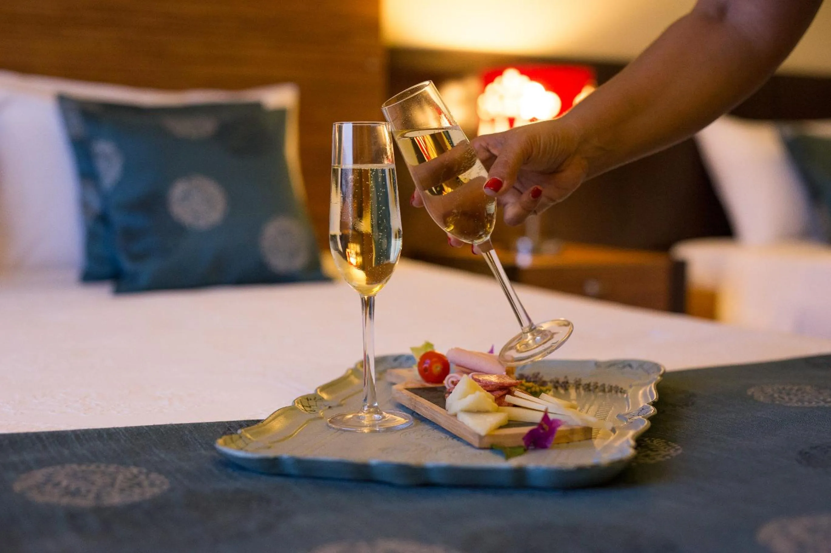 Food and drinks in Sunrise Resort Hotel