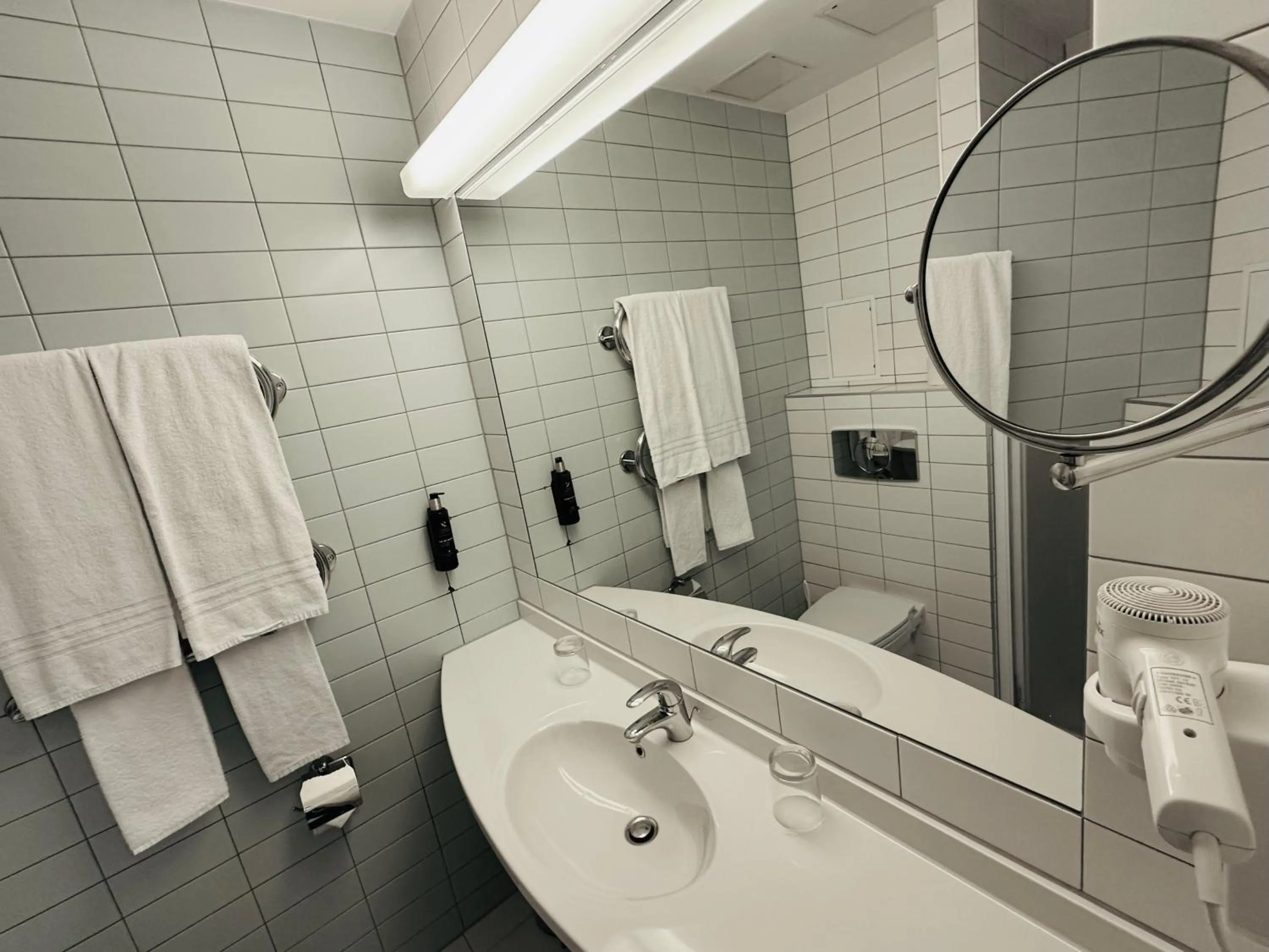 Shower in Green Park Hotel Klaipeda