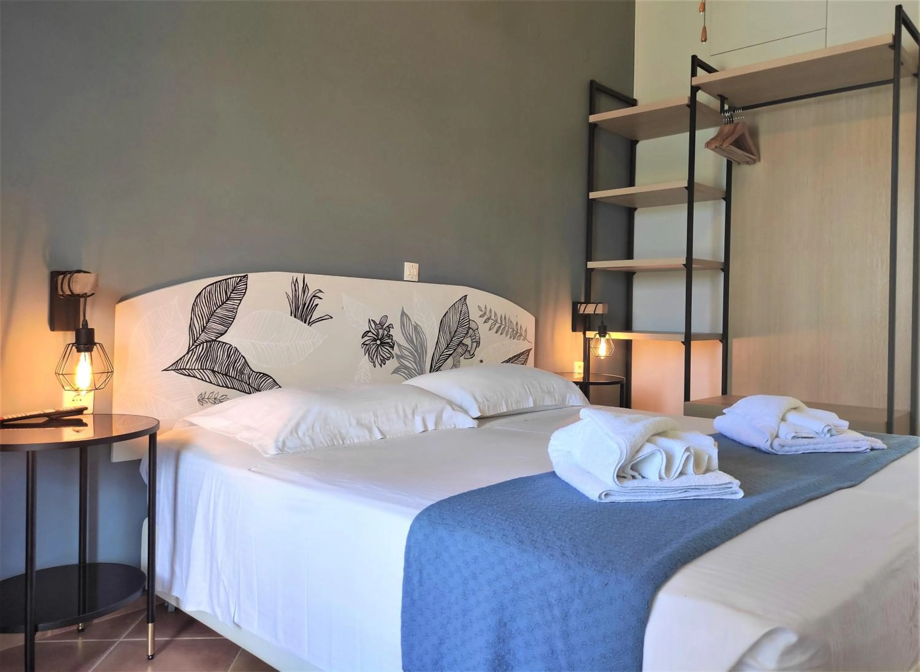 Bedroom in Simatos αpARTments & Studios