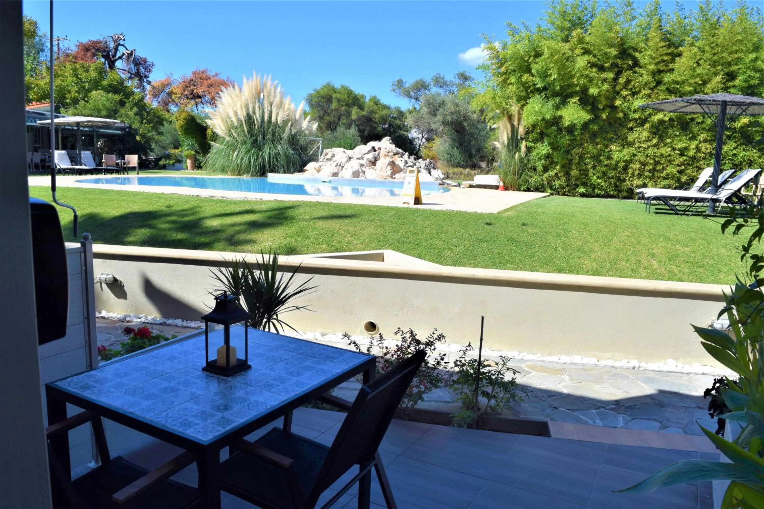 Patio in Simatos αpARTments & Studios