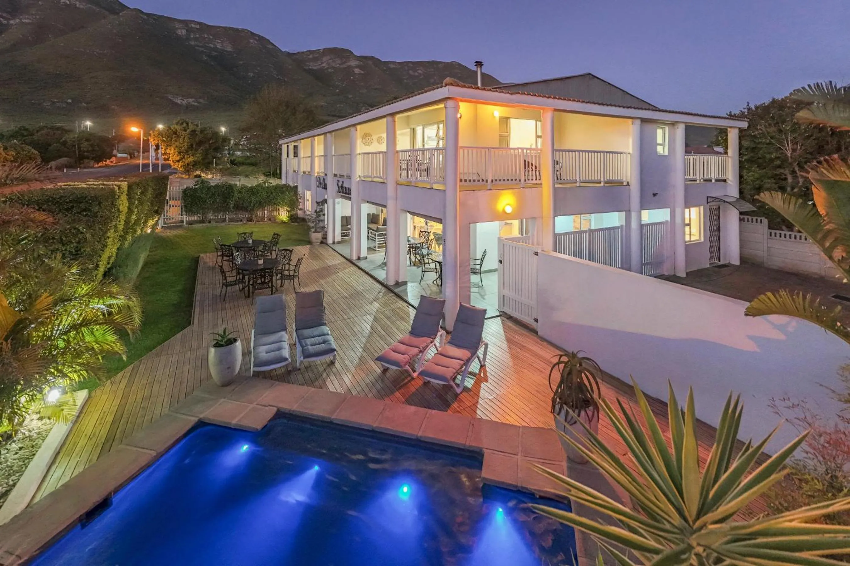 Night in Oude Schuur Boutique Guesthouse