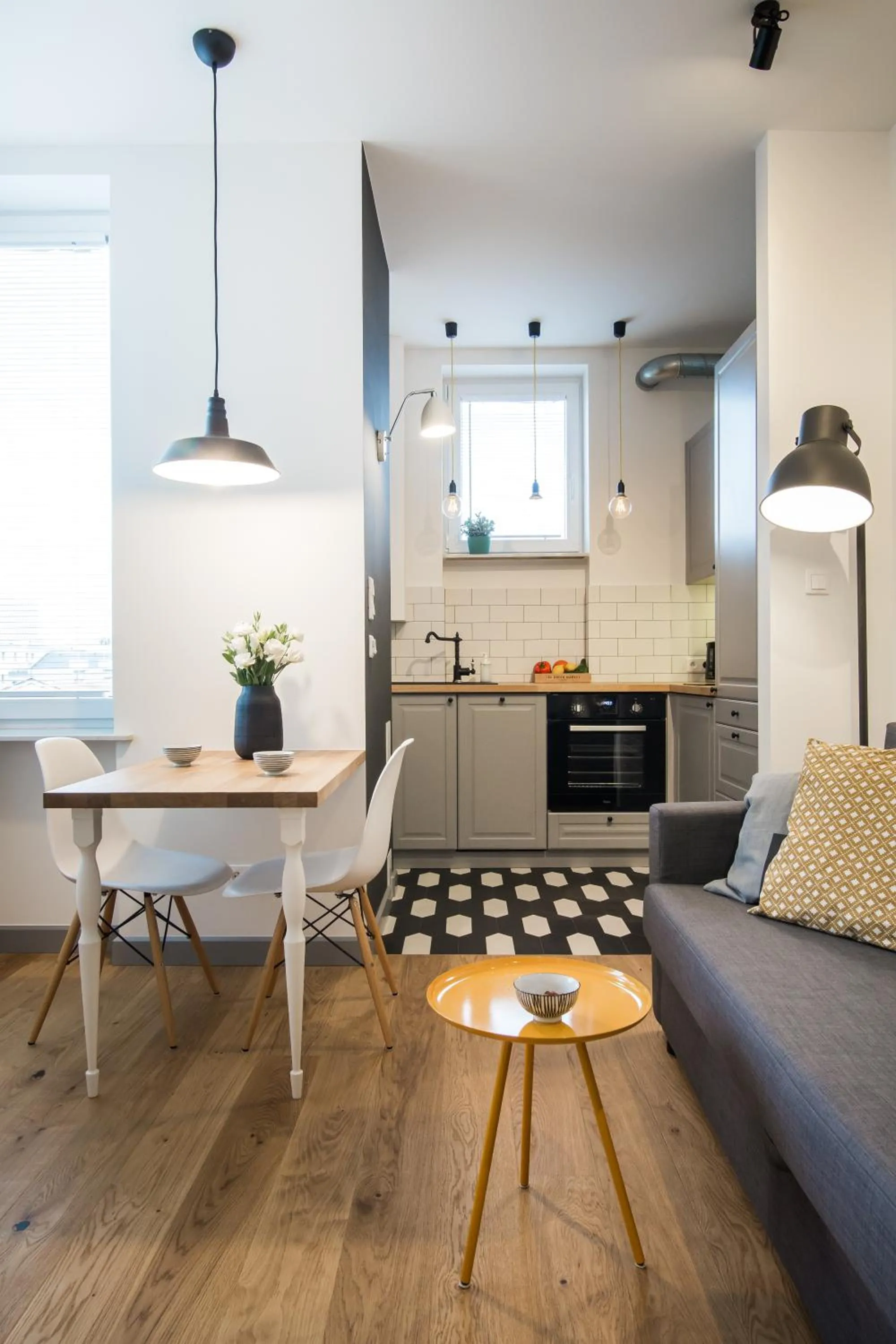 Kitchen or kitchenette in ShortStayPoland Niepodleglosci (B46)