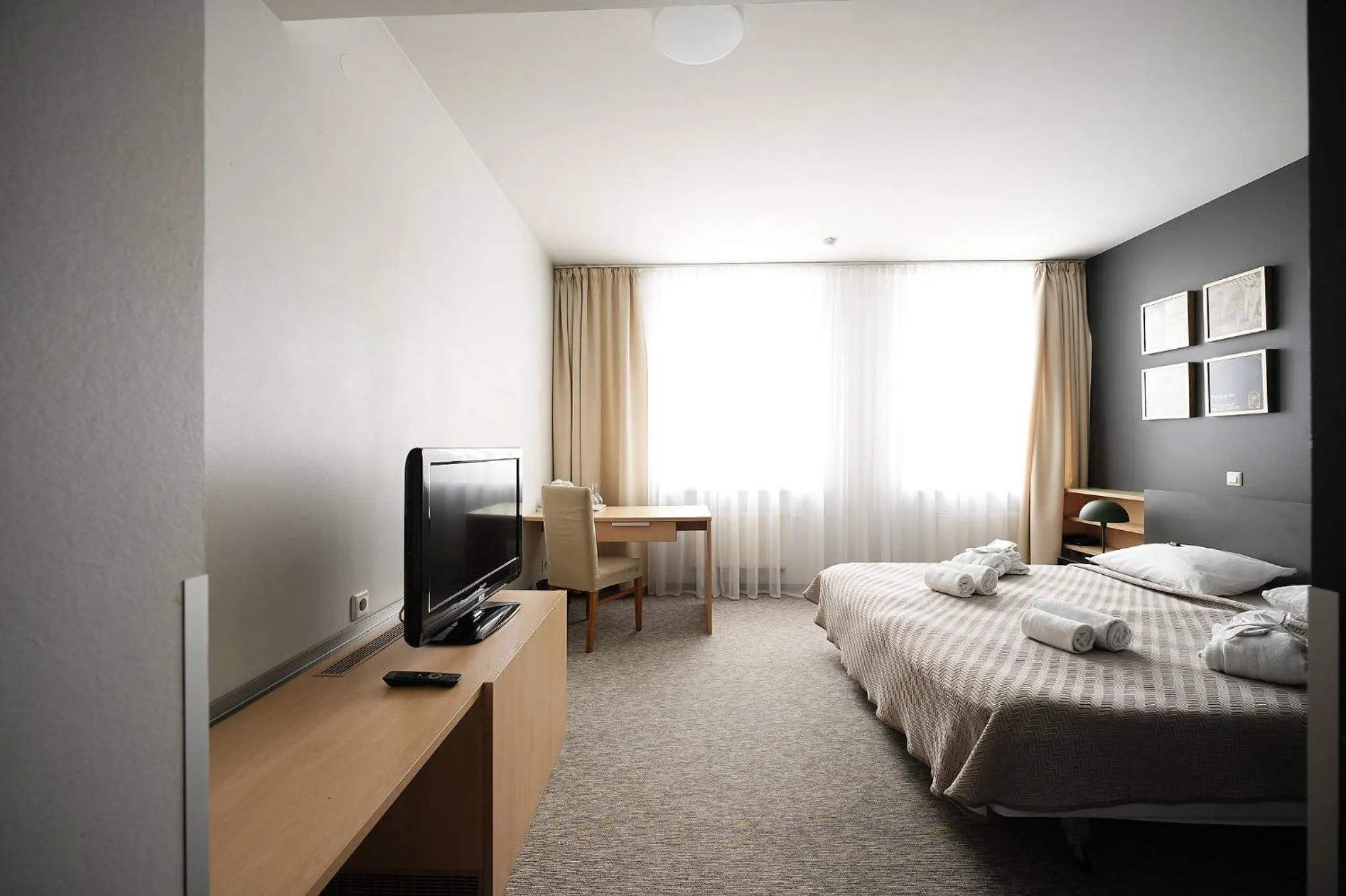 Photo of the whole room, Bed in Hotel Navalis, Klaipėda