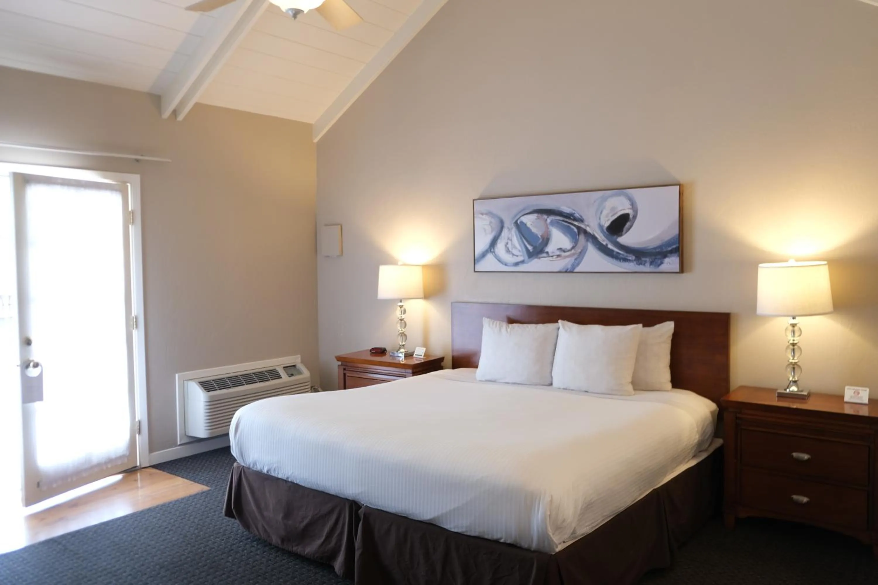 Bed in Golden Haven Hot Springs