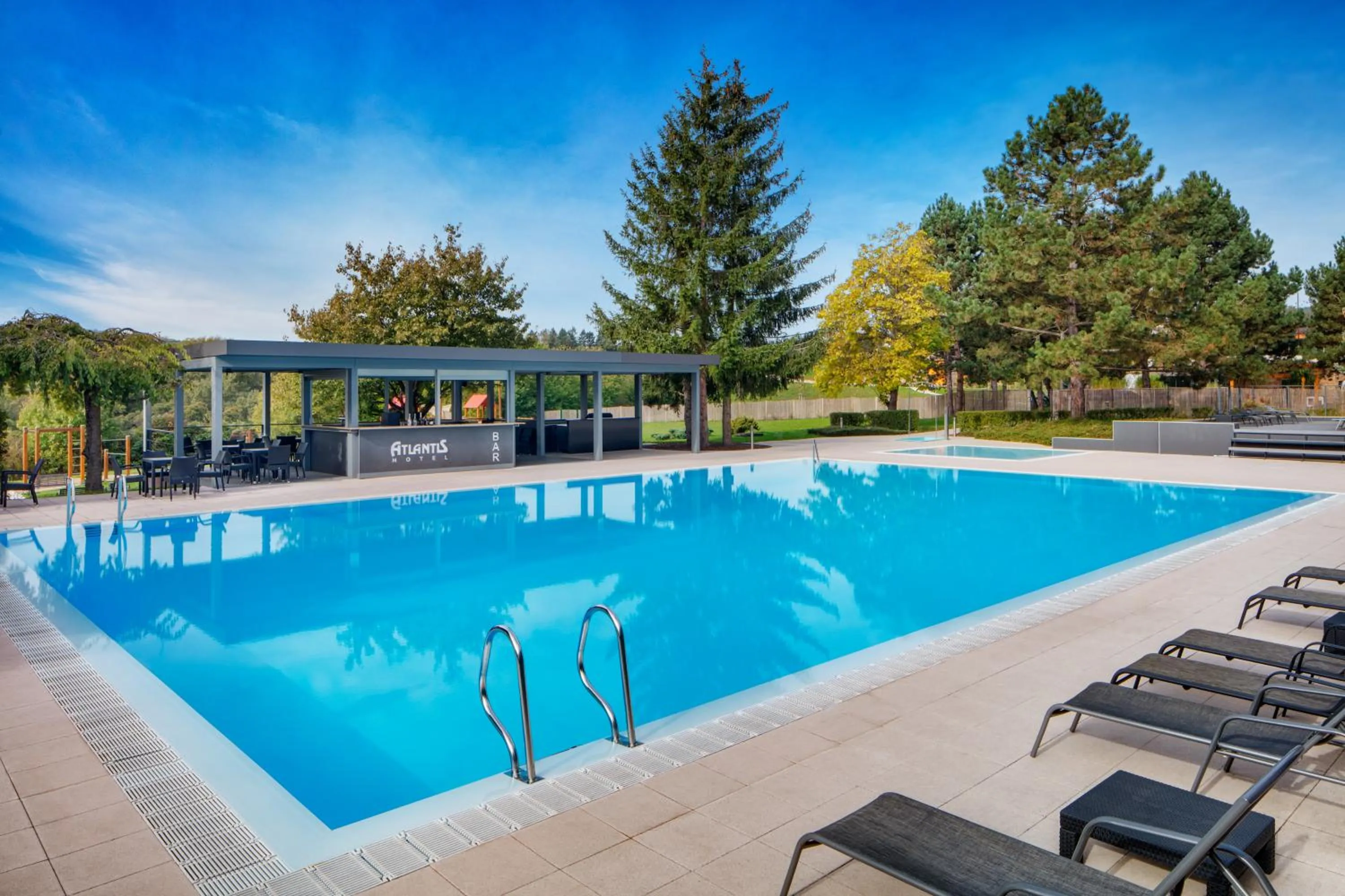 Swimming pool in Hotel Atlantis