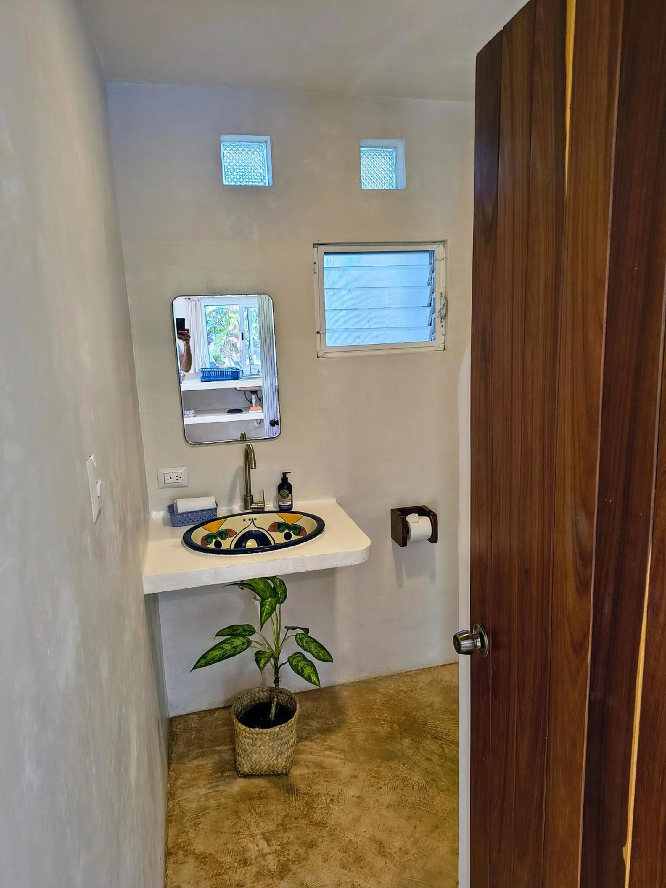 Bathroom in Hotel & Suites Oasis Bacalar