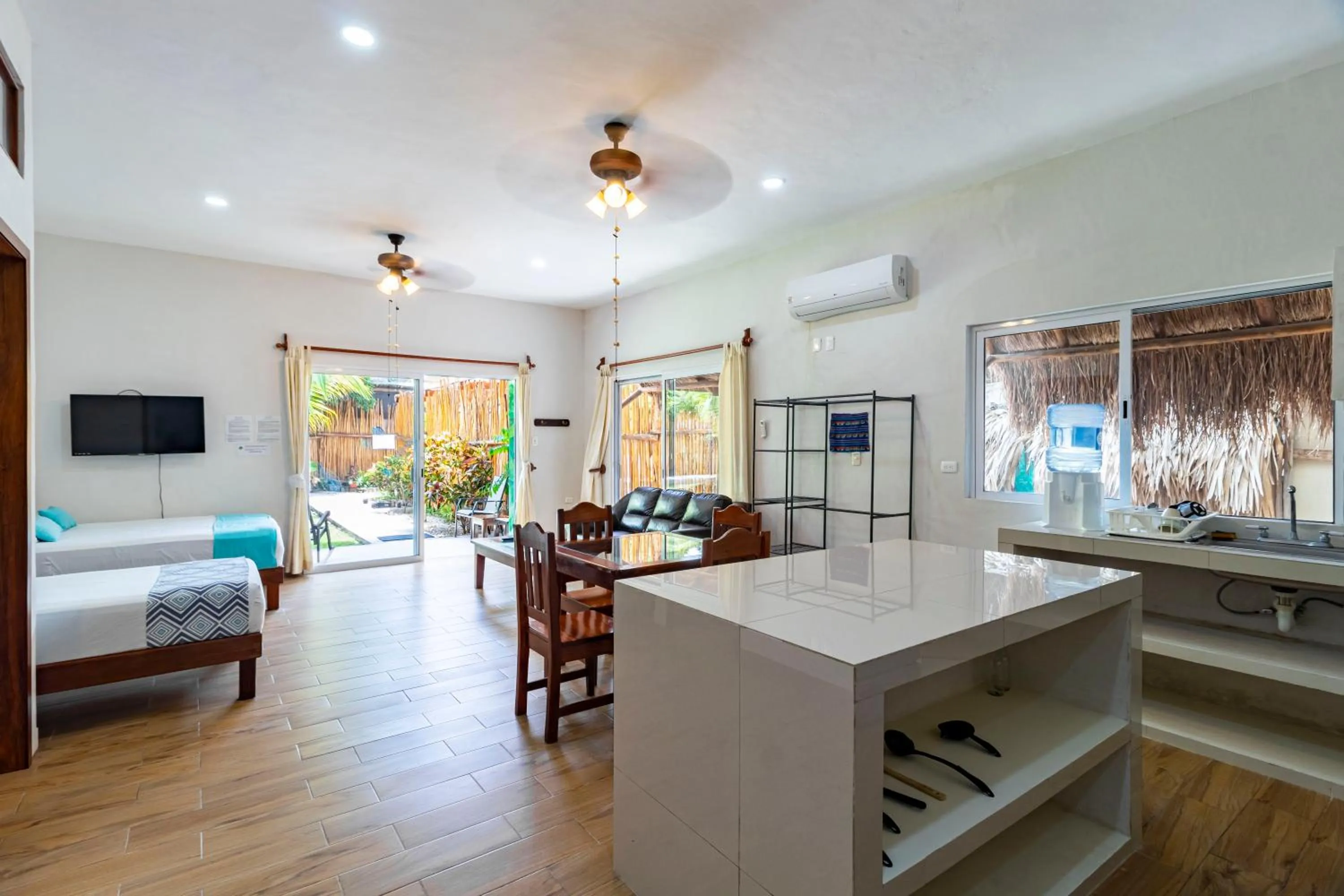 Bed in Hotel & Suites Oasis Bacalar