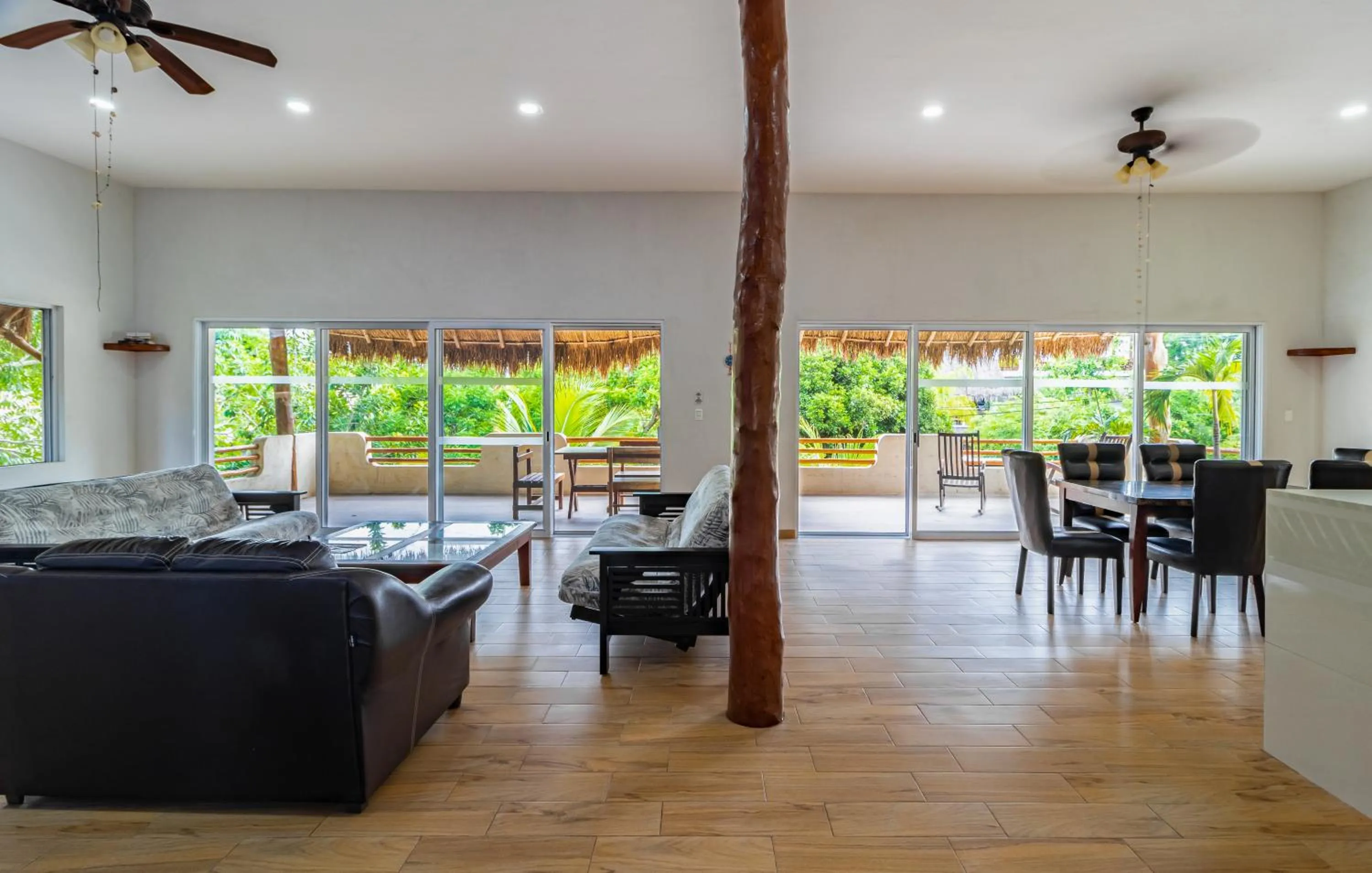 Living room in Hotel & Suites Oasis Bacalar
