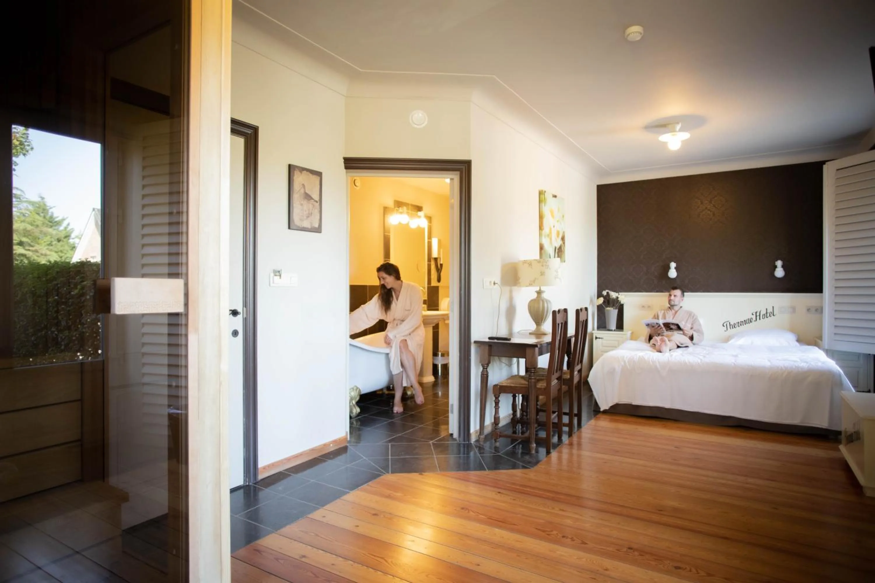 Bed in Thermae Grimbergen Hotel