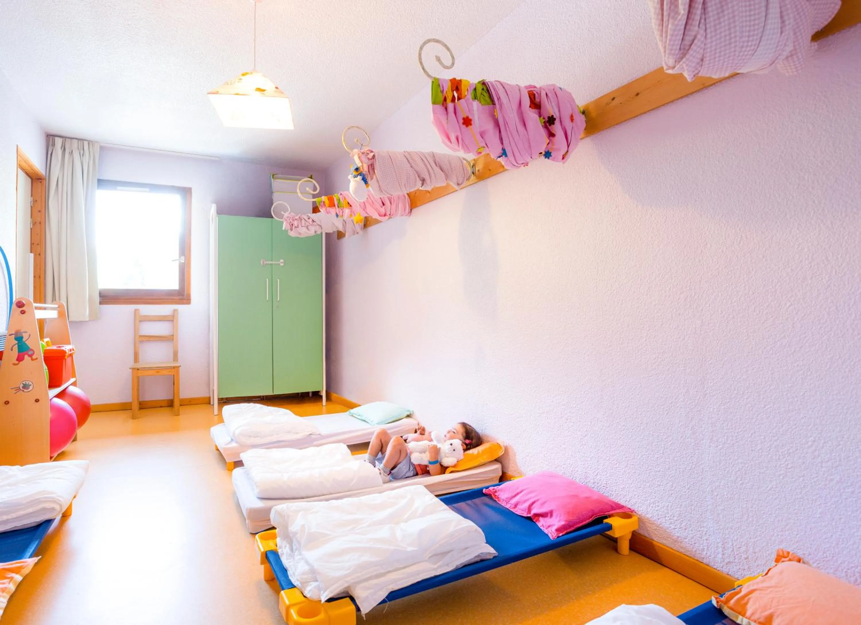 Kids's club, Bed in Hôtel Club MMV Les Brévières