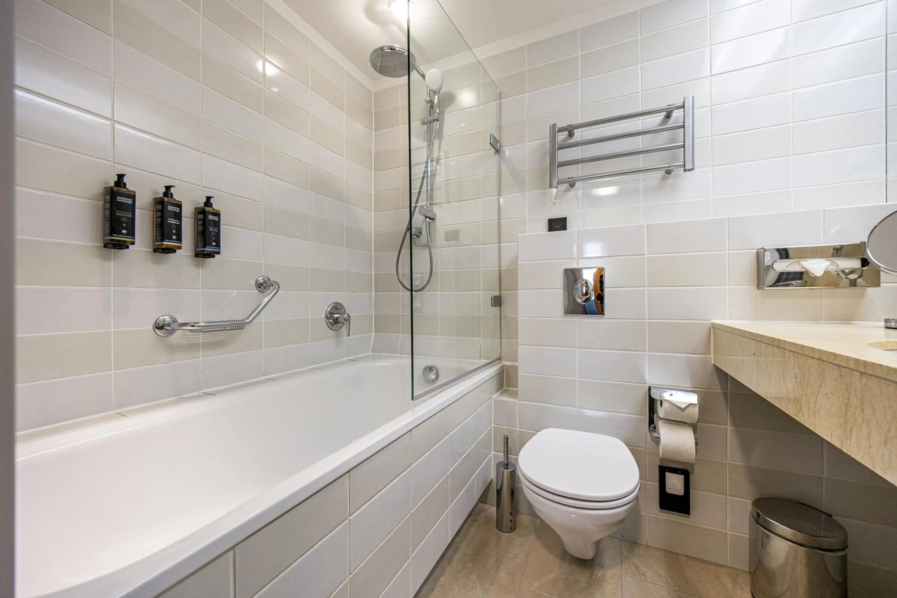 Toilet in Mercure Palanga Vanagupe Resort & SPA