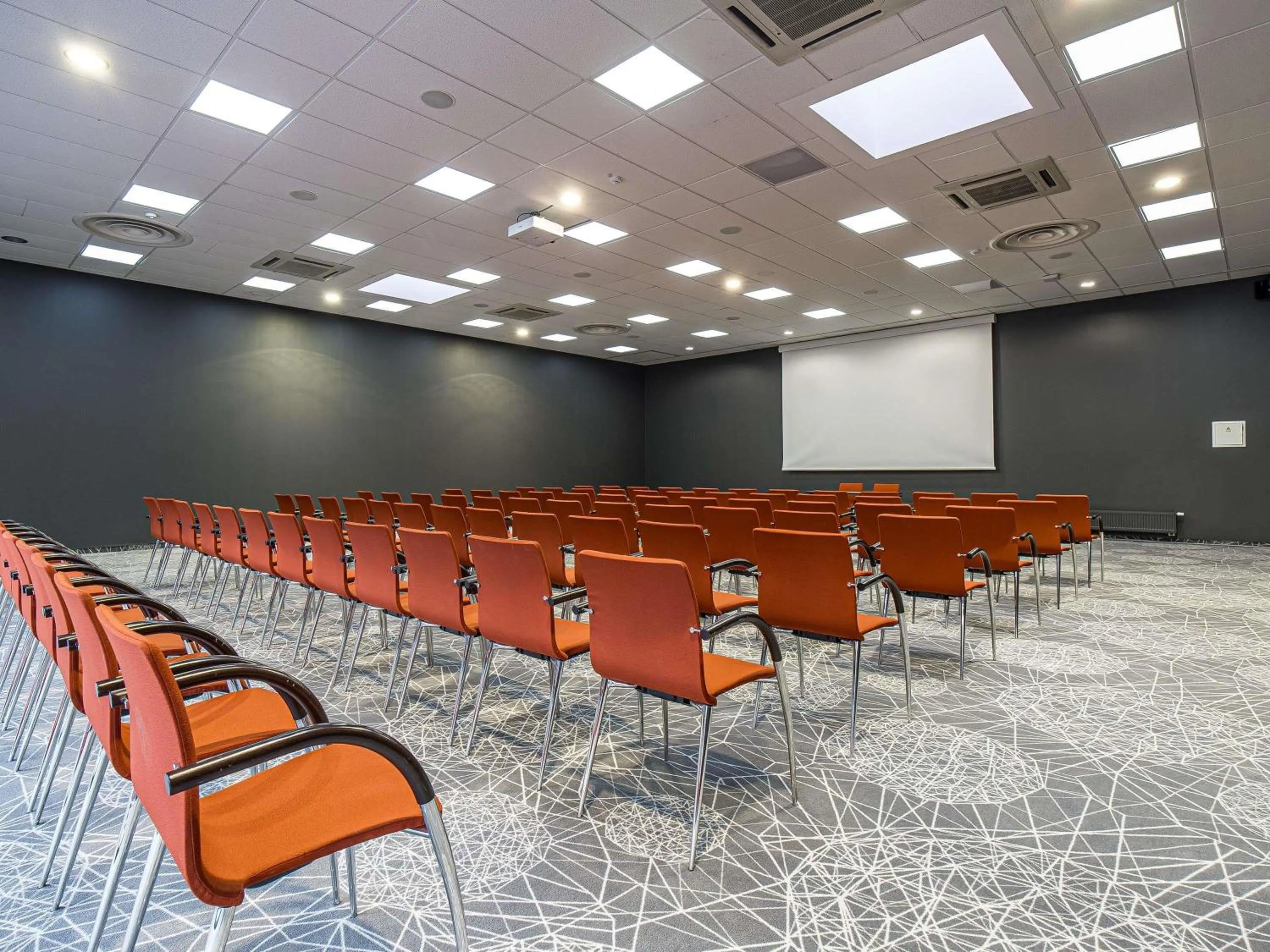 Meeting/conference room in Mercure Palanga Vanagupe Resort & SPA