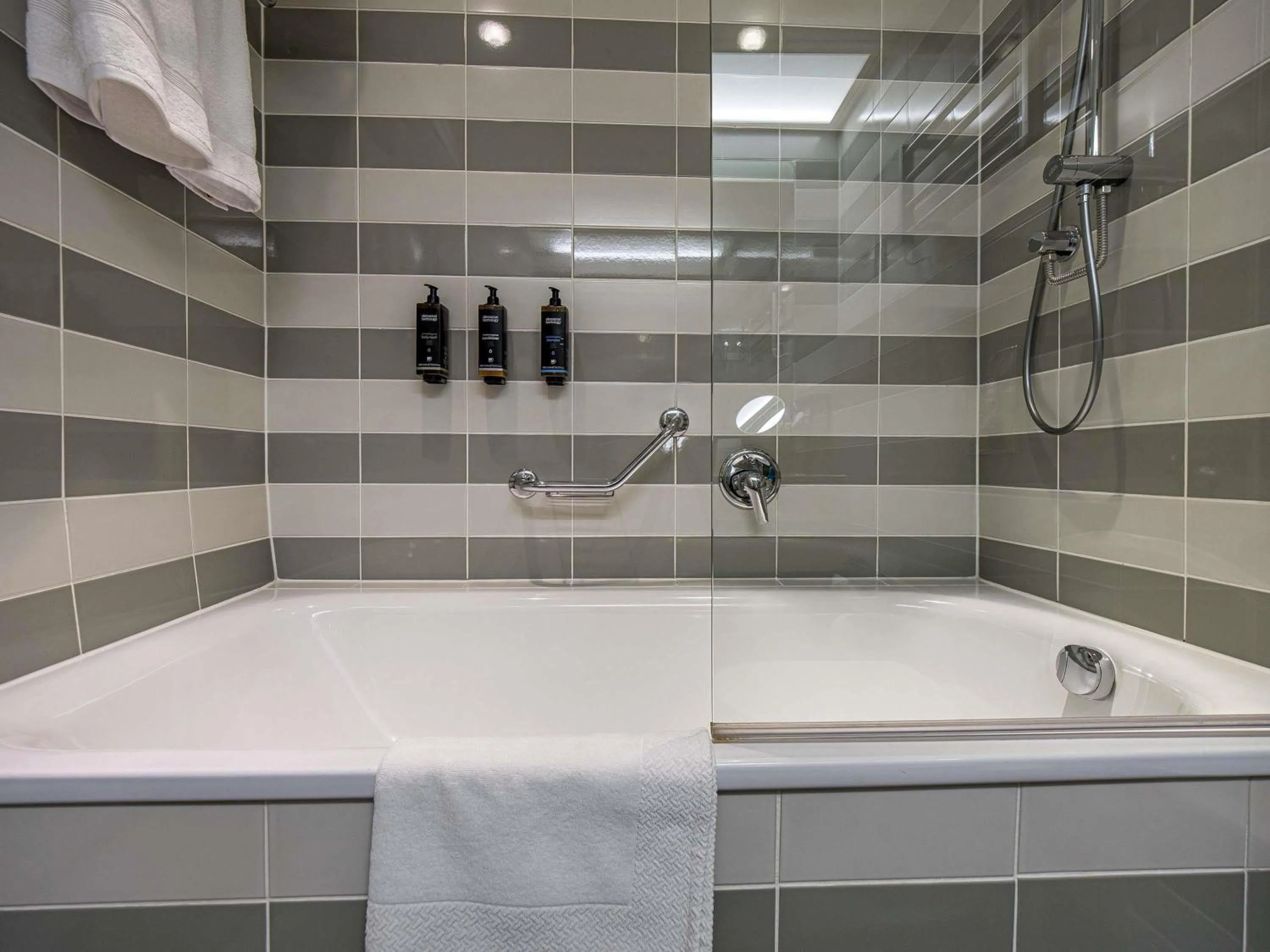 Bedroom in Mercure Palanga Vanagupe Resort & SPA