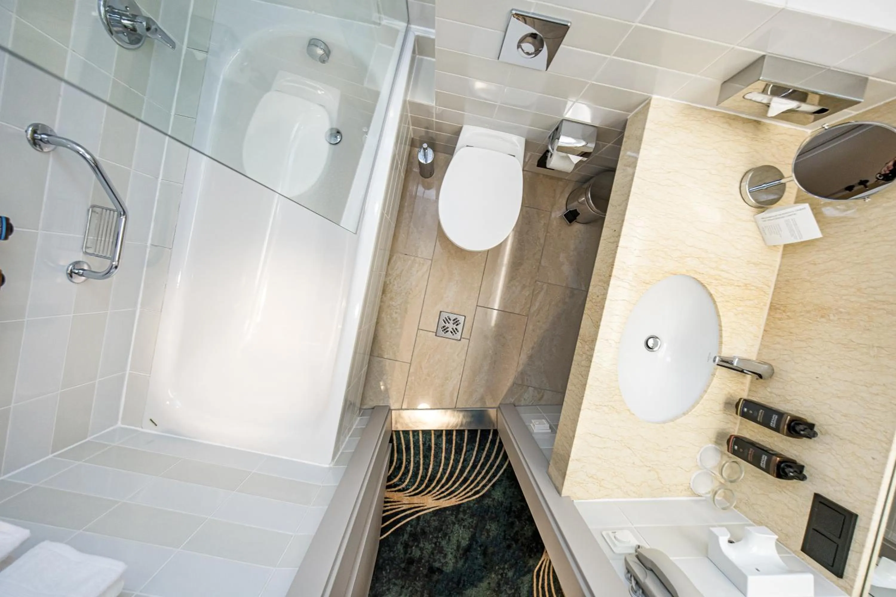 Toilet in Mercure Palanga Vanagupe Resort & SPA