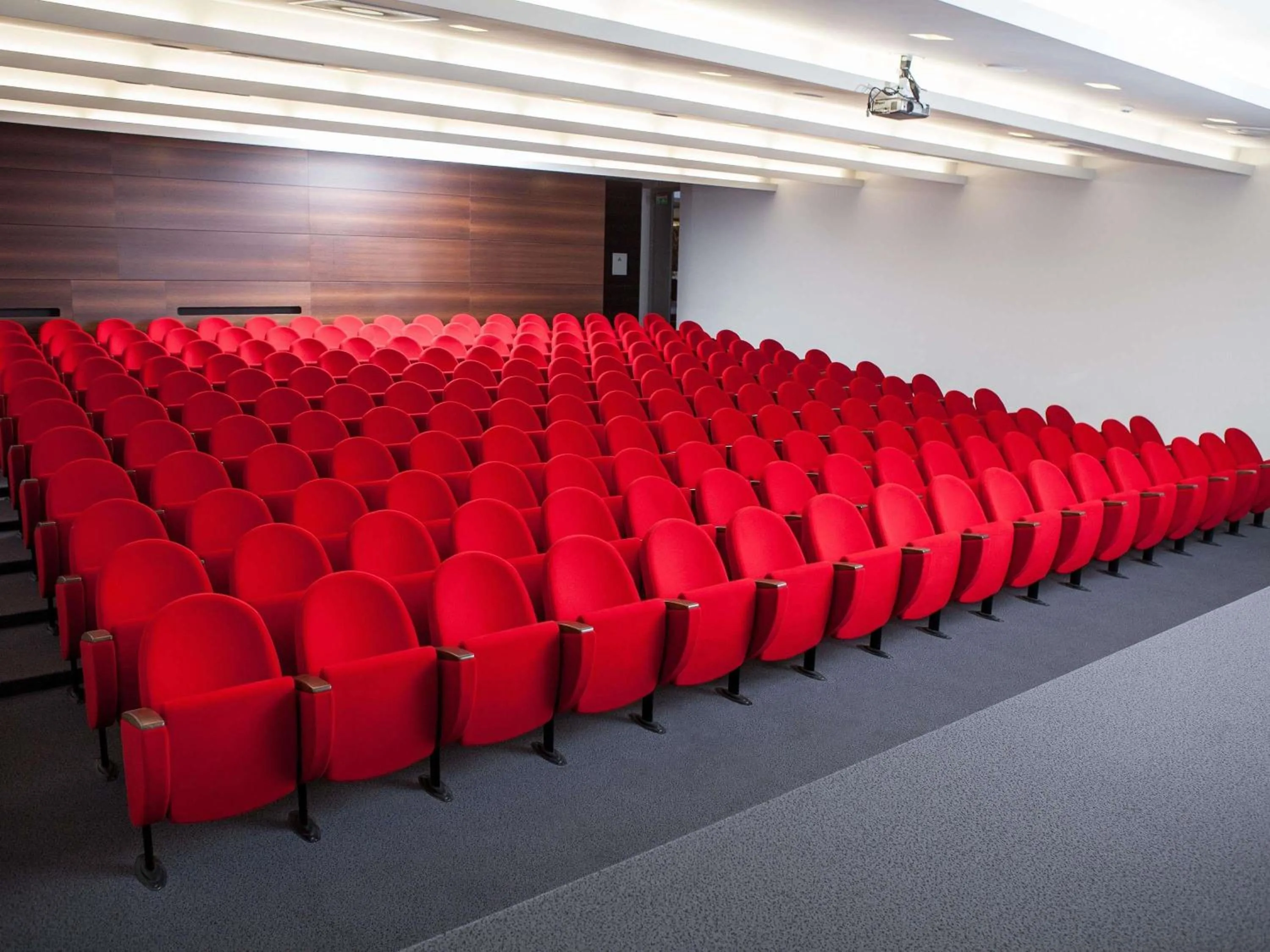 Meeting/conference room in Mercure Palanga Vanagupe Resort & SPA