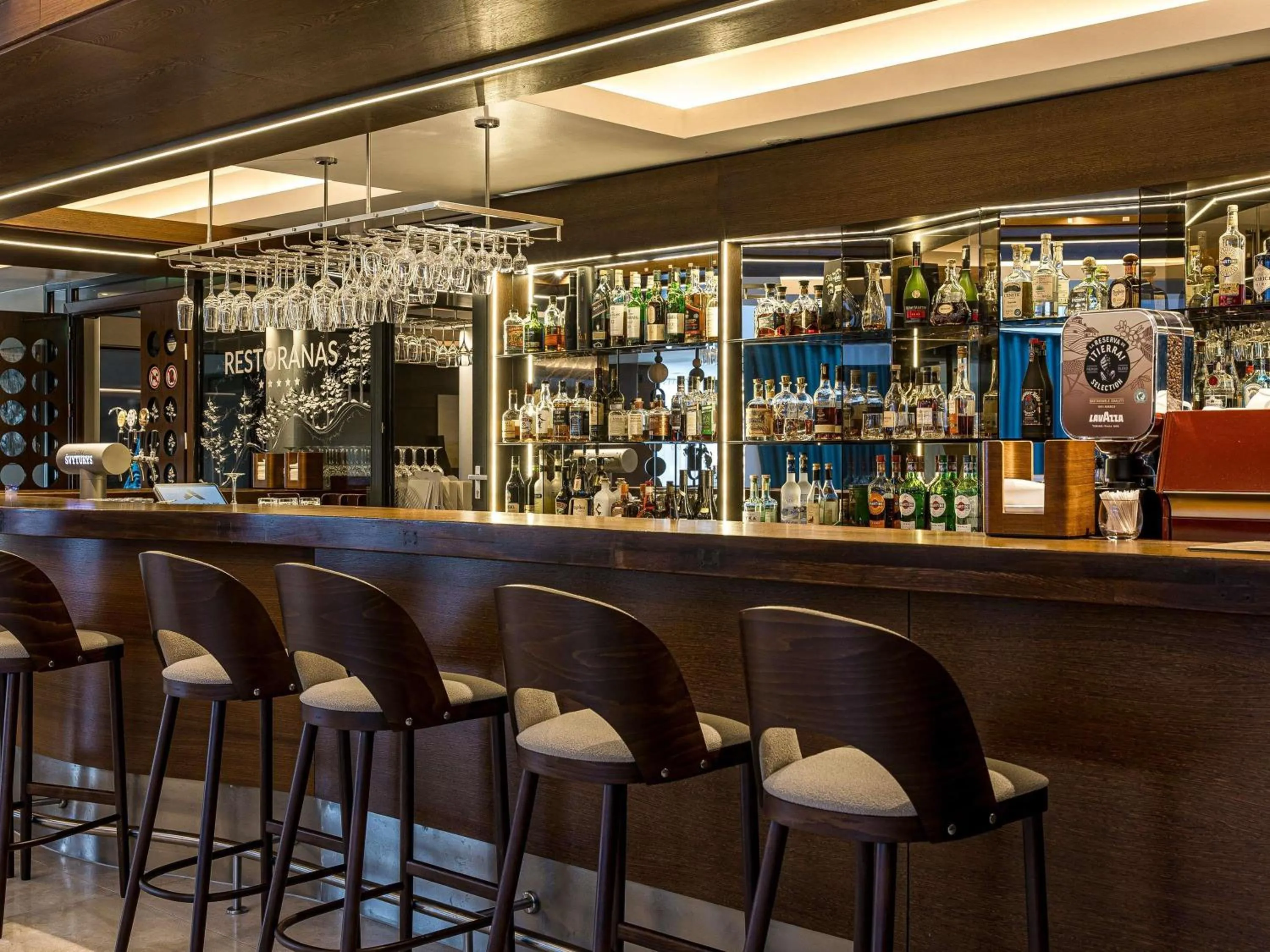 Lounge or bar in Mercure Palanga Vanagupe Resort & SPA