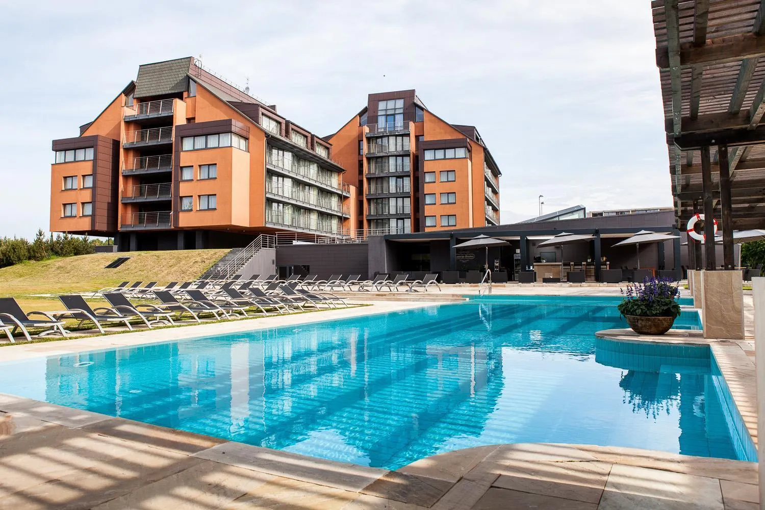 Pool view in Mercure Palanga Vanagupe Resort & SPA