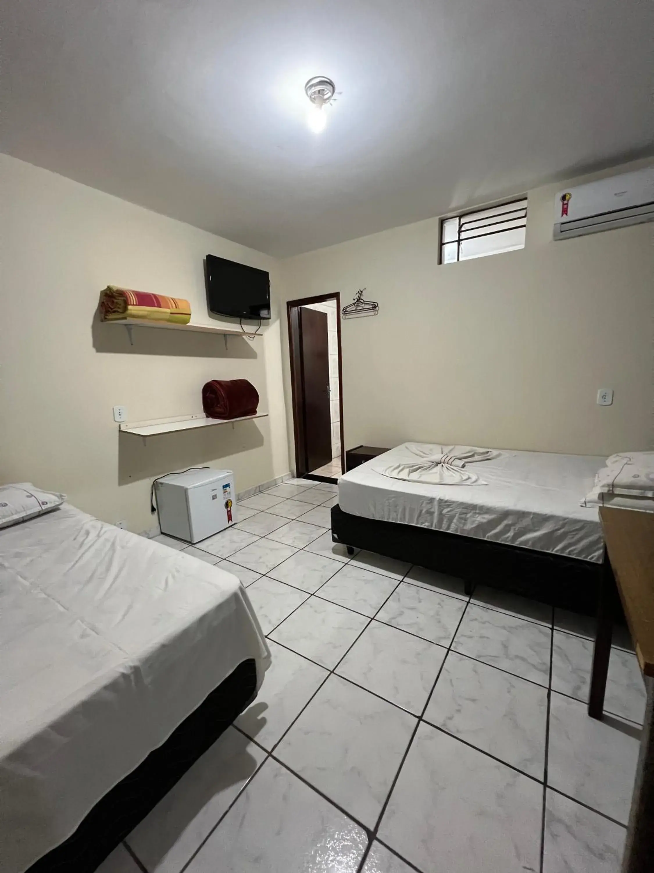 Standard Triple Room - single occupancy in Hotel Rodeio Standard Triple Room - single occupancy in Hotel Rodeio