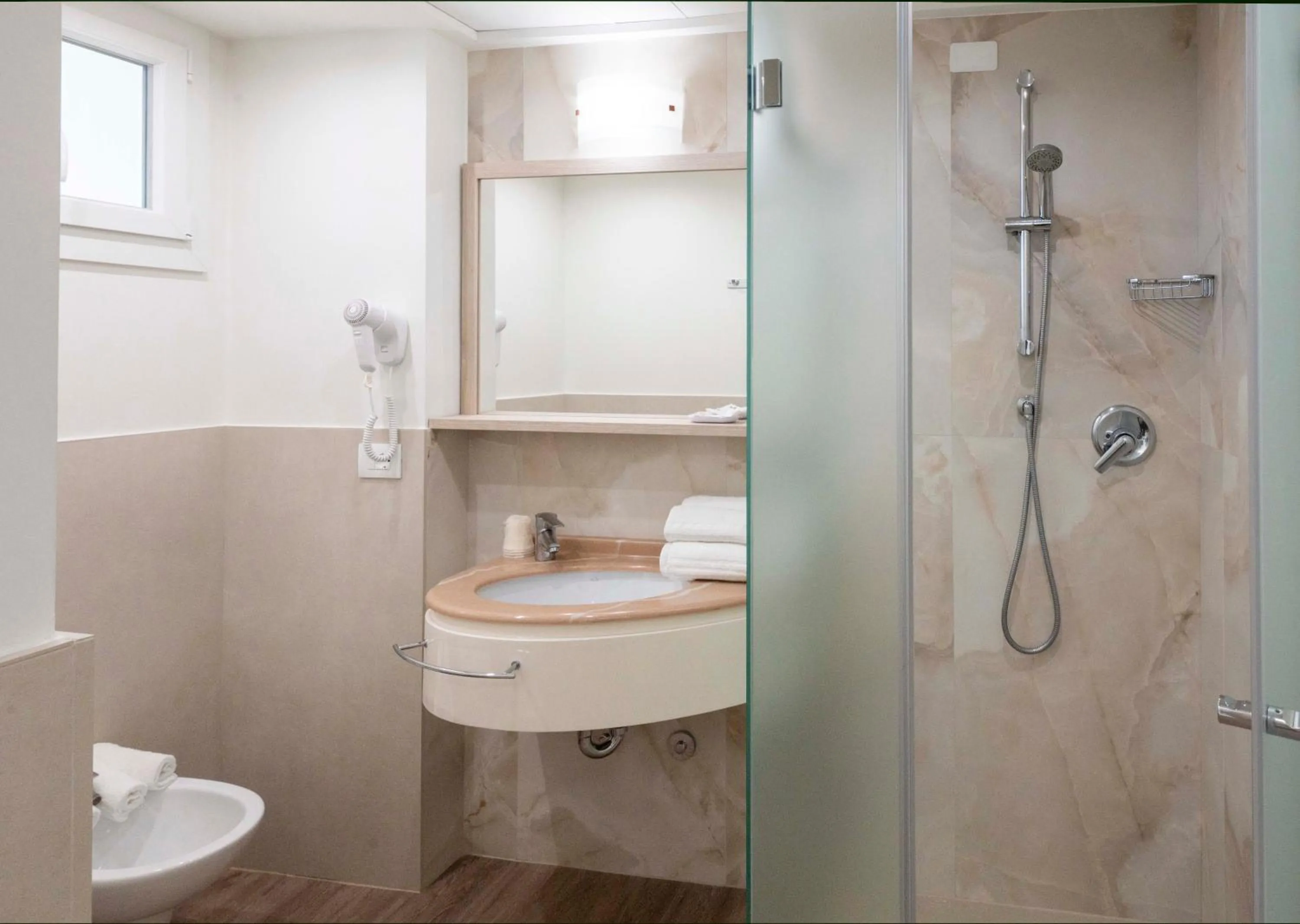 Bathroom in Hotel Harmony