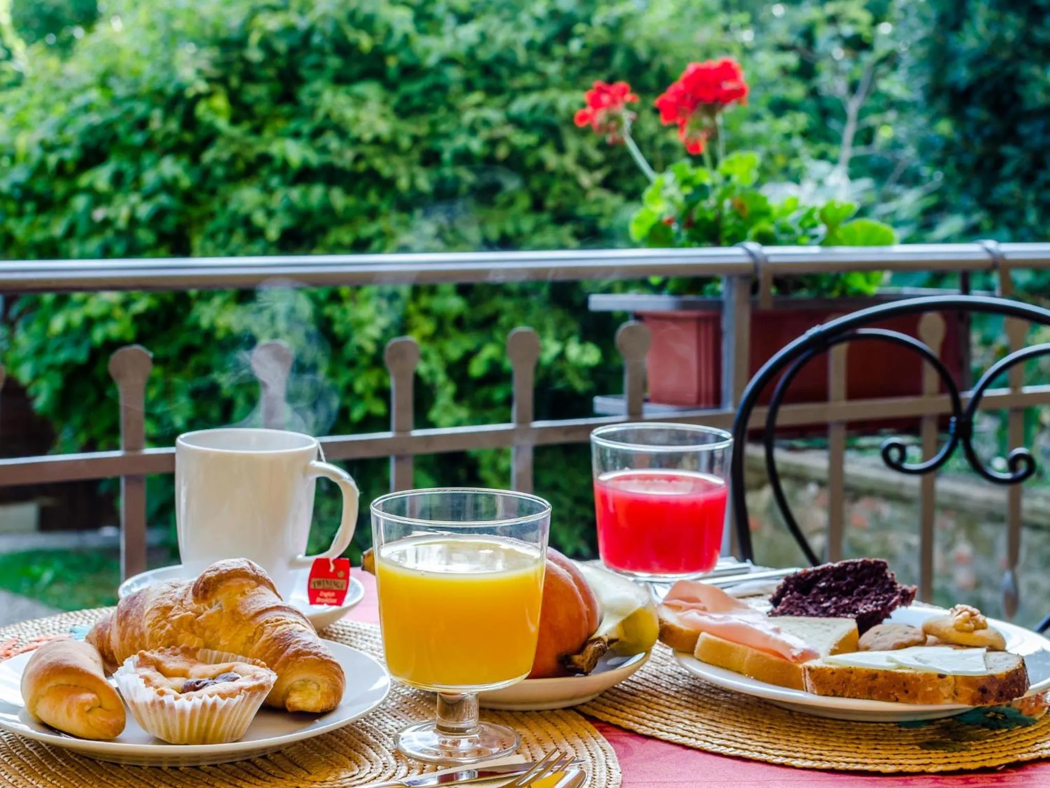 Spring in Sangaggio House B&B