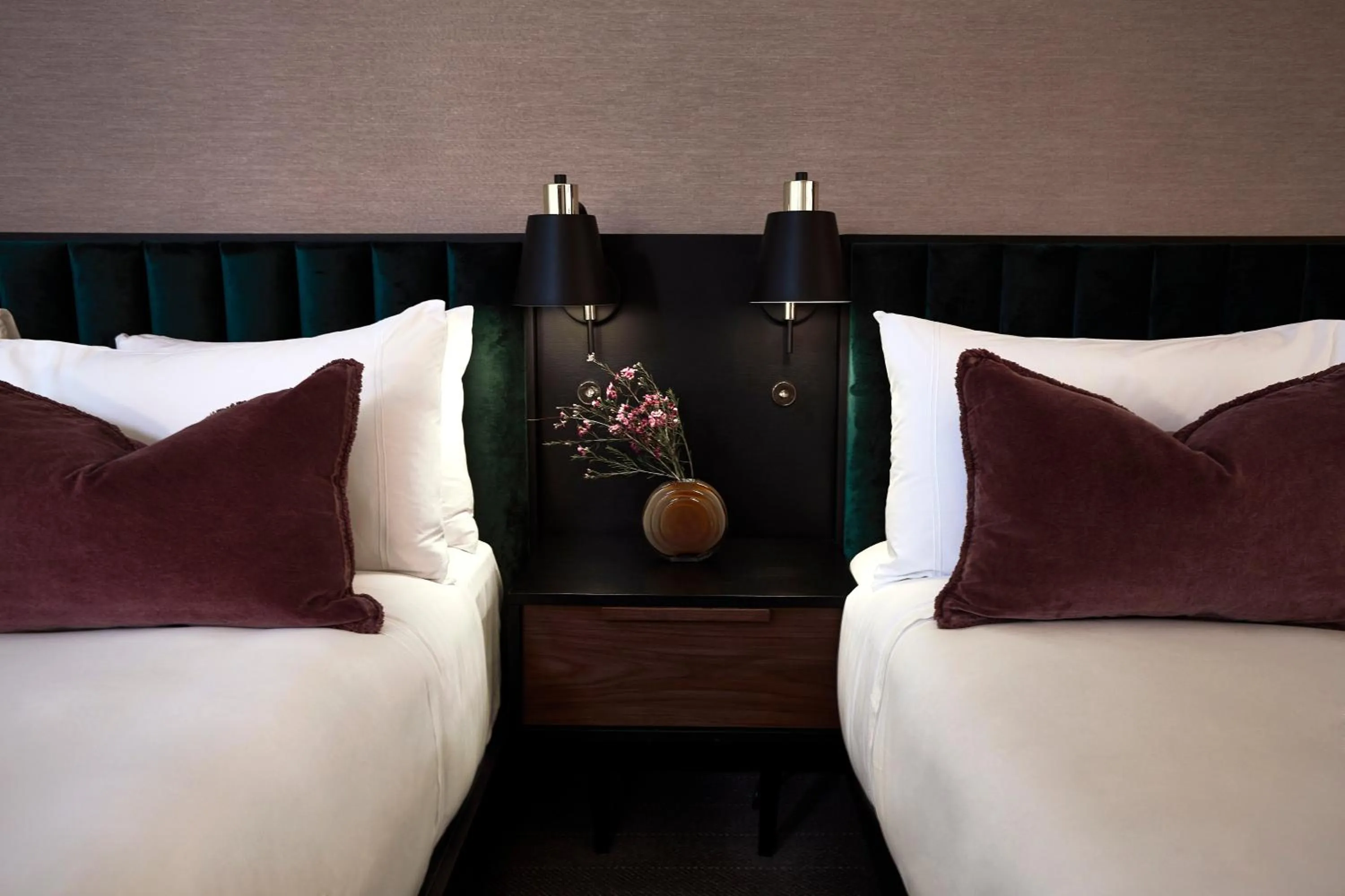 Decorative detail, Bed in Fairlane Hotel Nashville