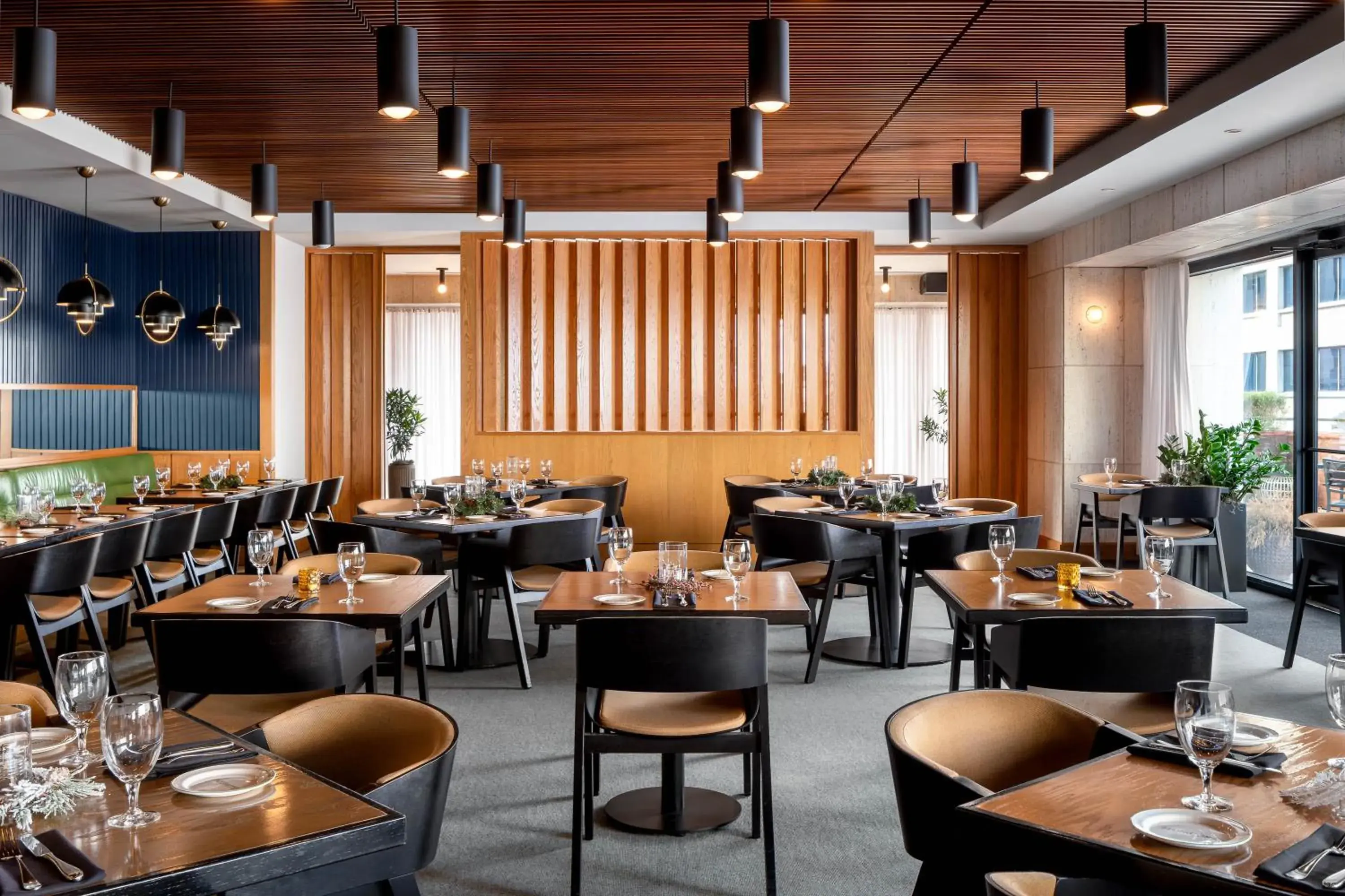 Restaurant/places to eat in Fairlane Hotel Nashville Restaurant/places to eat in Fairlane Hotel Nashville