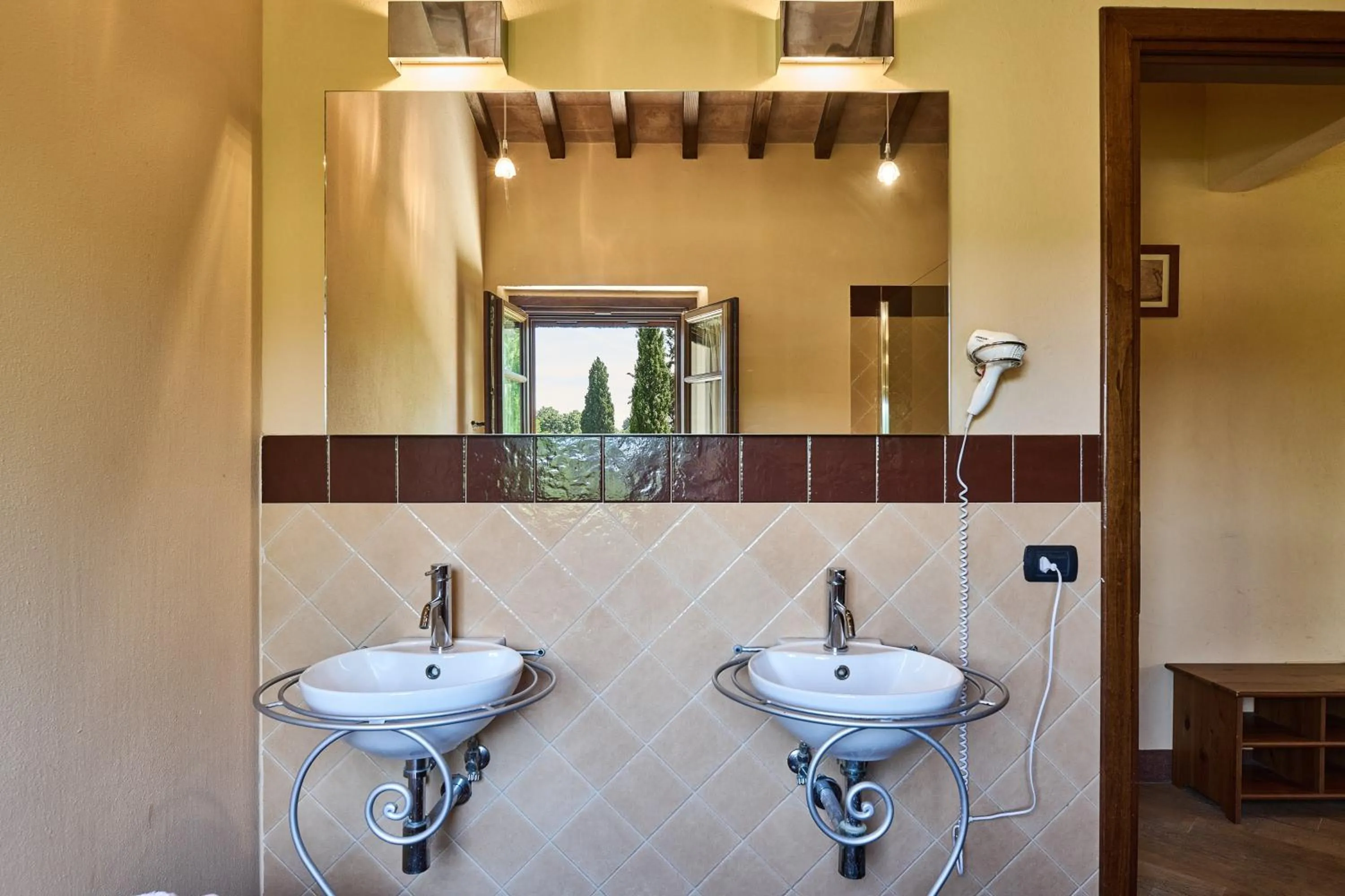 Bathroom in Borgo San Giusto
