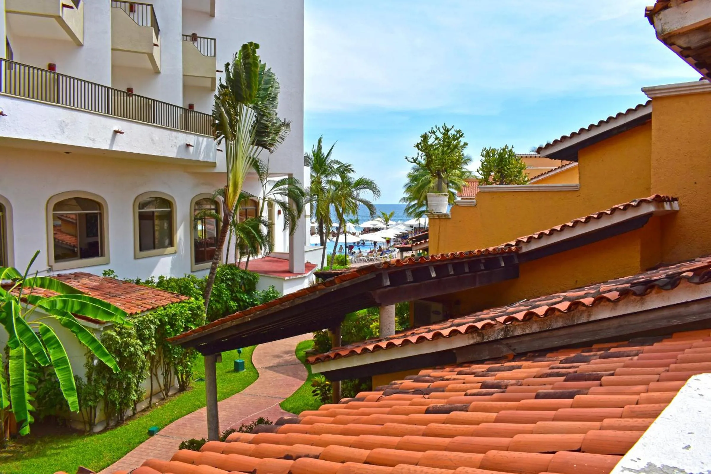 Three-Bedroom House in Aca Suites Ixtapa