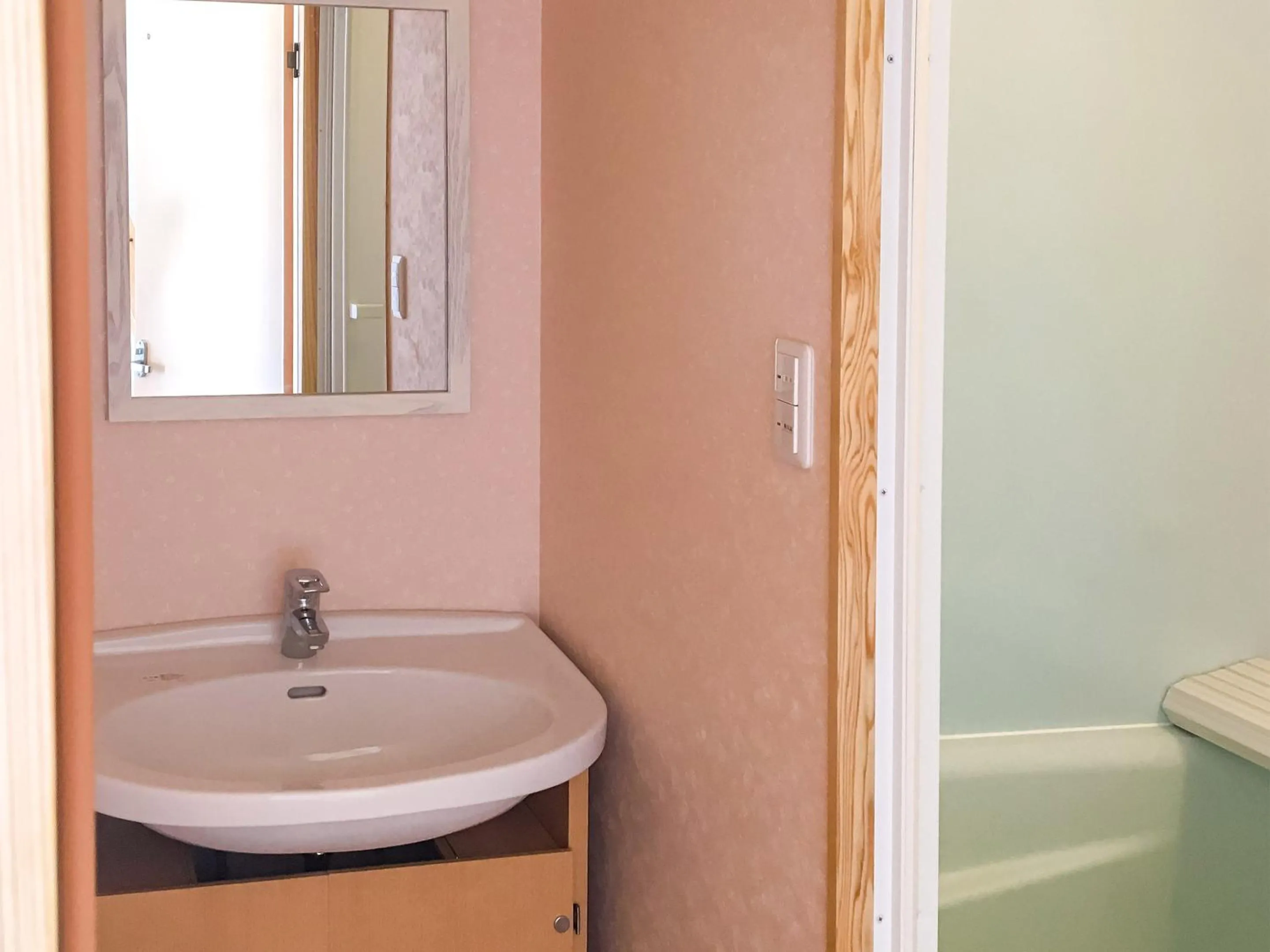 Bathroom in Sea Breeze 1987