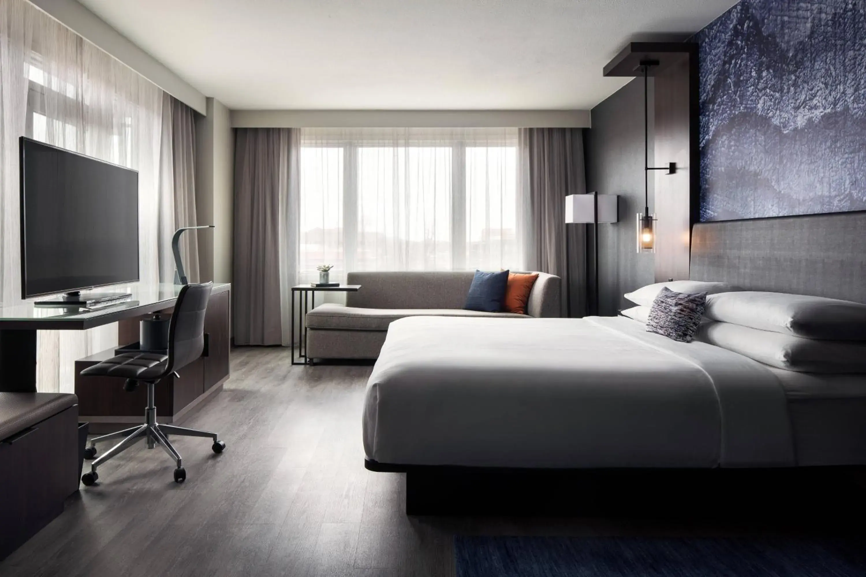 Larger Guest room, 1 King, Corner room in Boulder Marriott Larger Guest room, 1 King, Corner room in Boulder Marriott