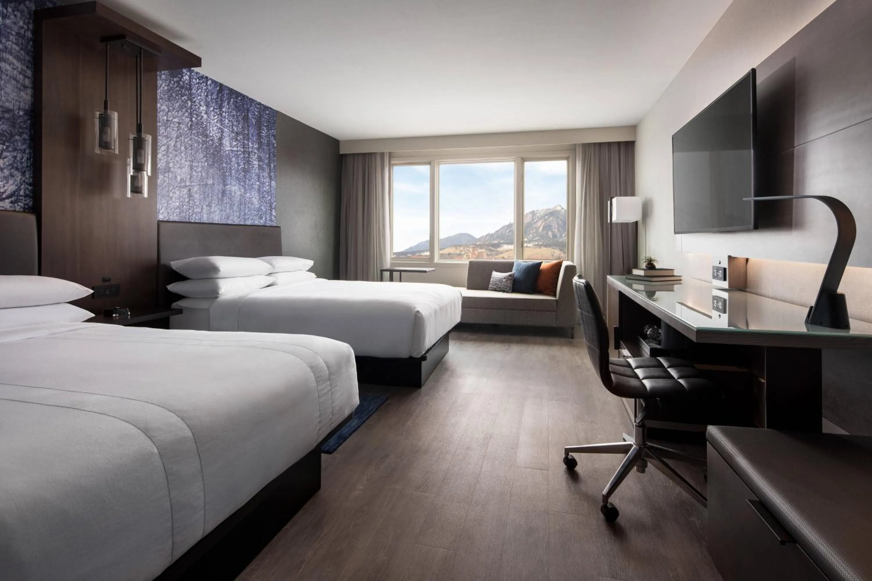 Lounge or bar, Bed in Boulder Marriott