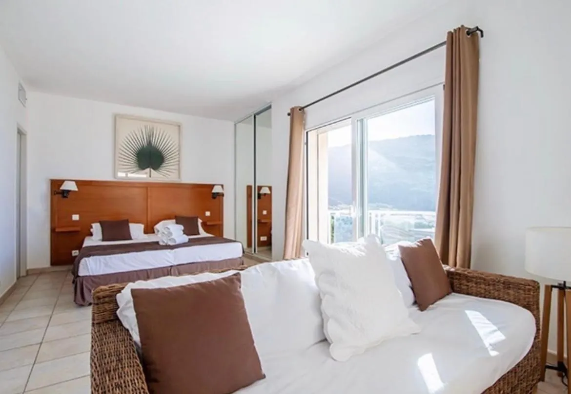 Bed in Hôtel Lilium Maris