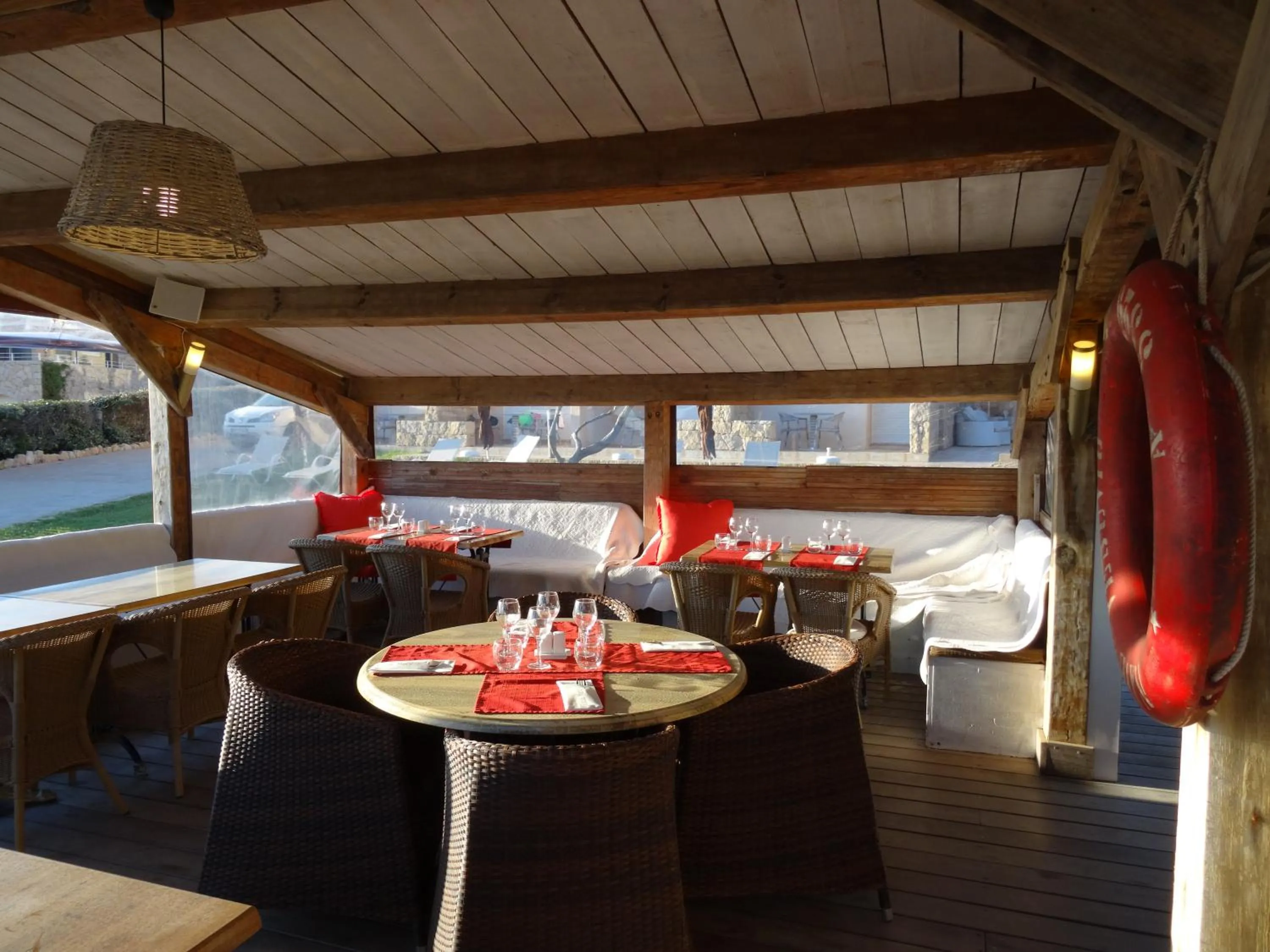 Restaurant/places to eat in Hôtel Lilium Maris