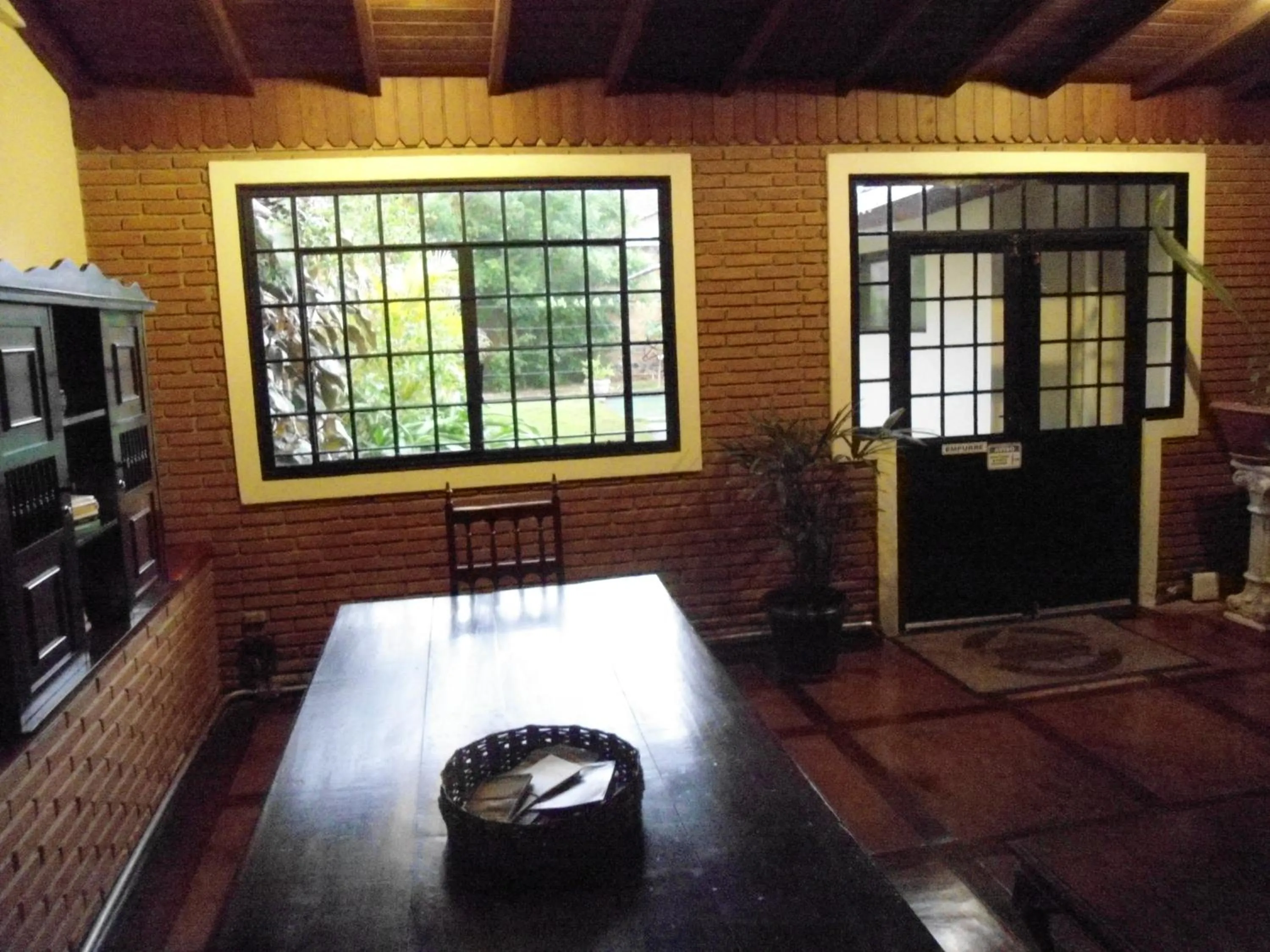 Communal lounge/ TV room in Pousada Danza - Centro