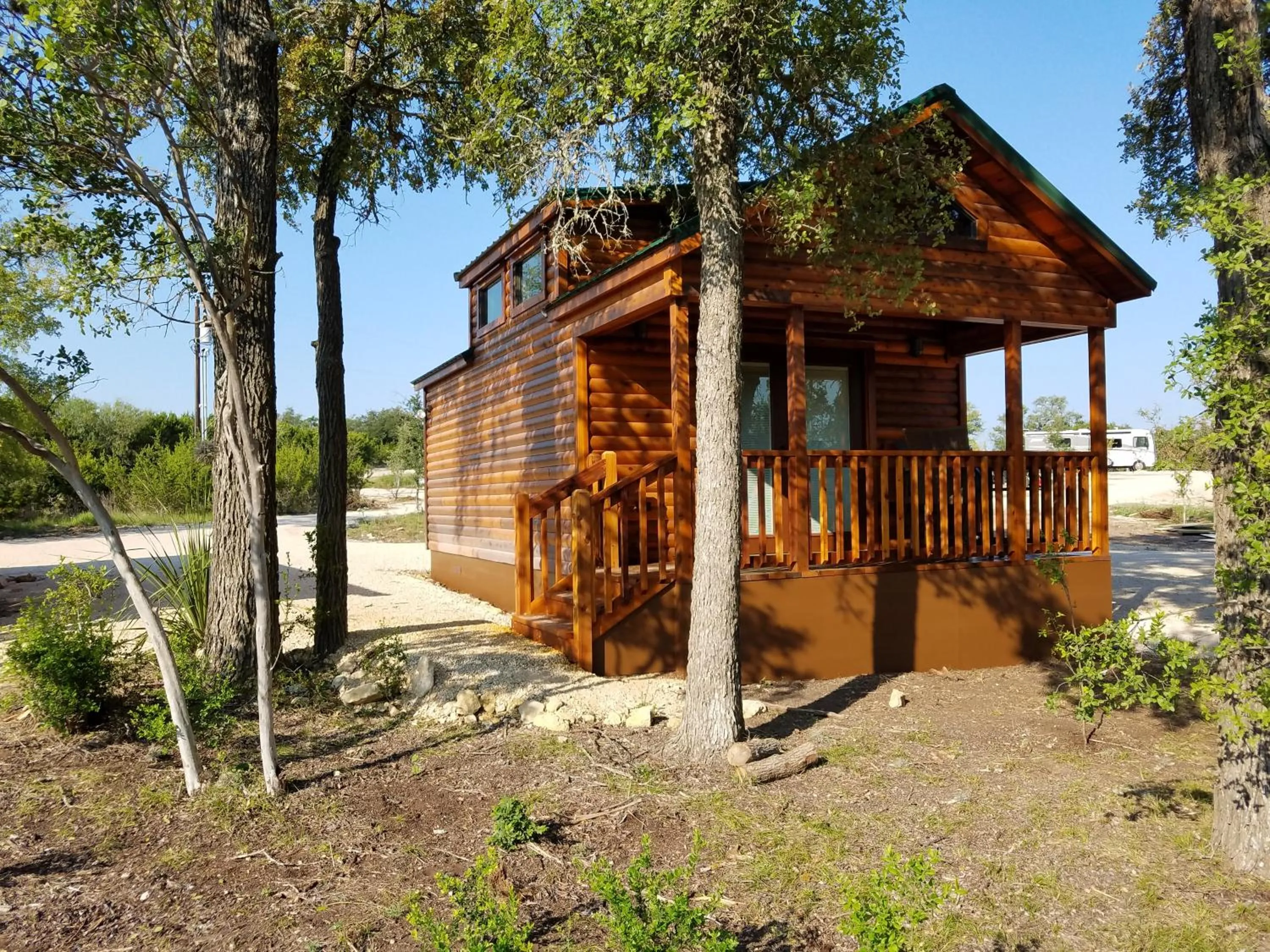 Property building in Al's Hideaway Cabin and RV Space, LLC