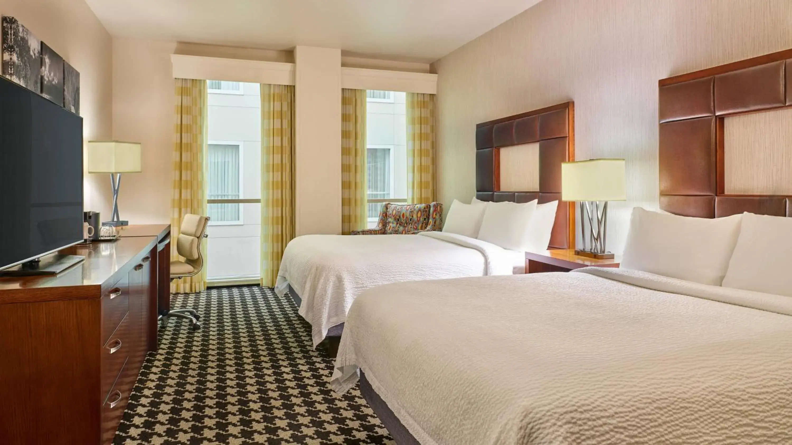 Bed in Courtyard by Marriott Denver Downtown Bed in Courtyard by Marriott Denver Downtown