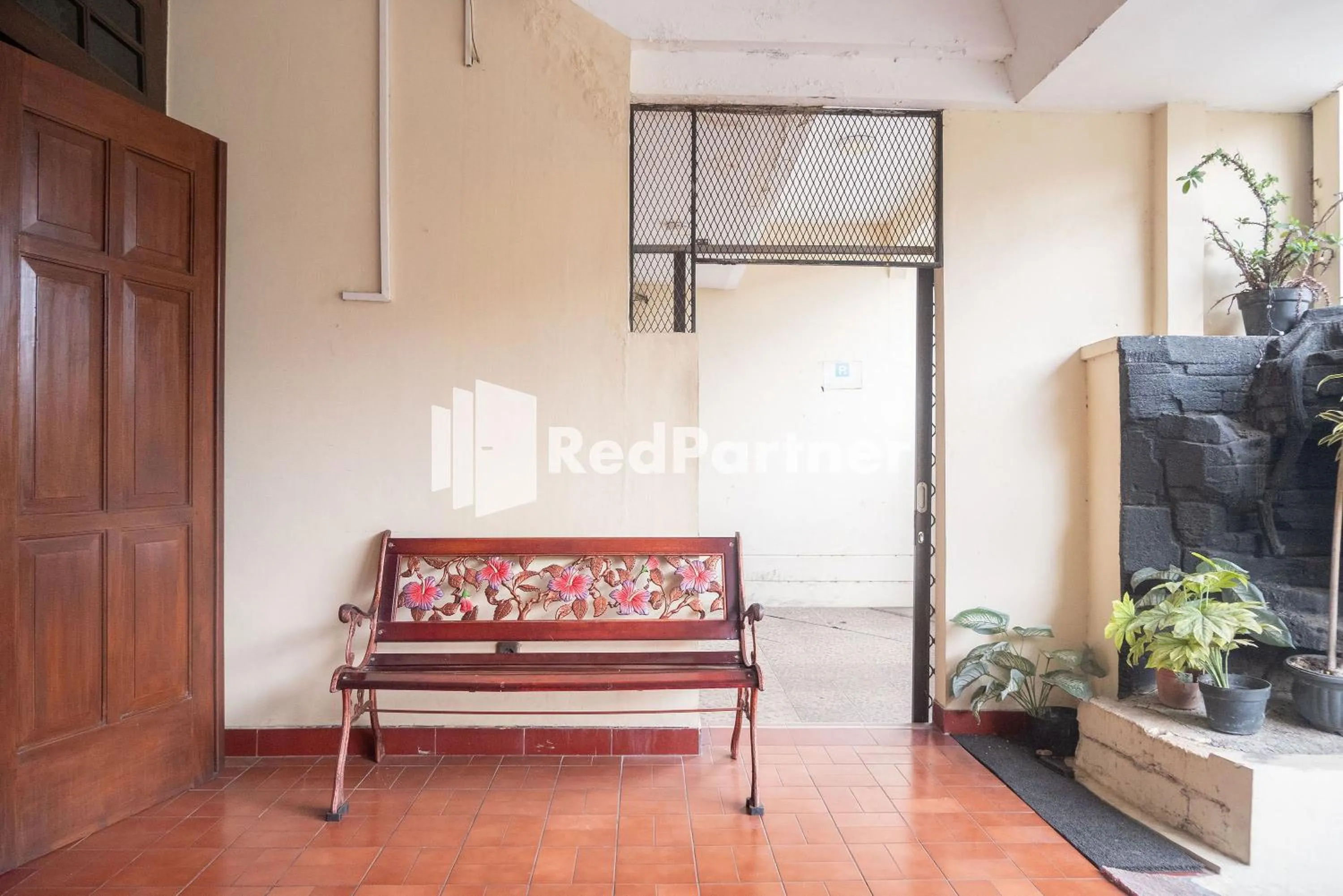 Living room in Athaya Hotel Syariah near UGM Yogyakarta Mitra RedDoorz