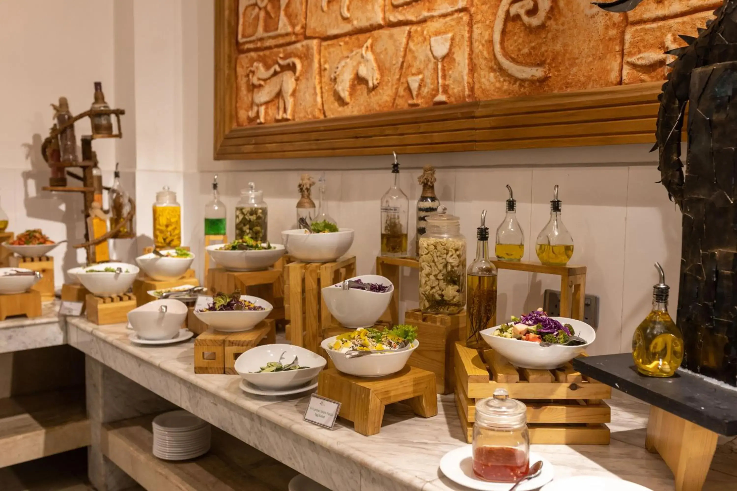 Food and drinks in Araliya Green City - Your Gateway to Everything in Nuwara Eliya Food and drinks in Araliya Green City - Your Gateway to Everything in Nuwara Eliya