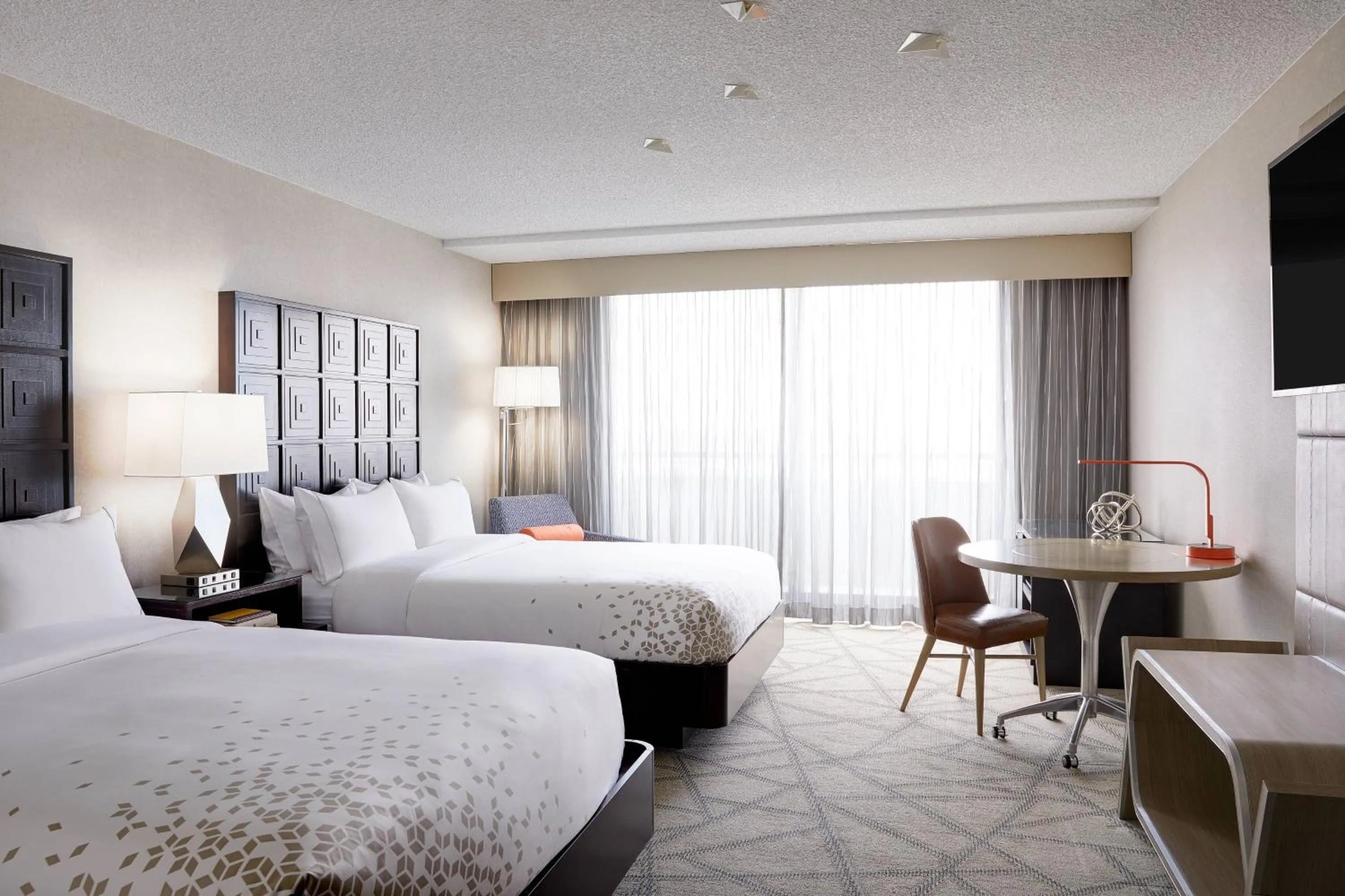 Photo of the whole room, Bed in Renaissance Denver Hotel & Conference Center