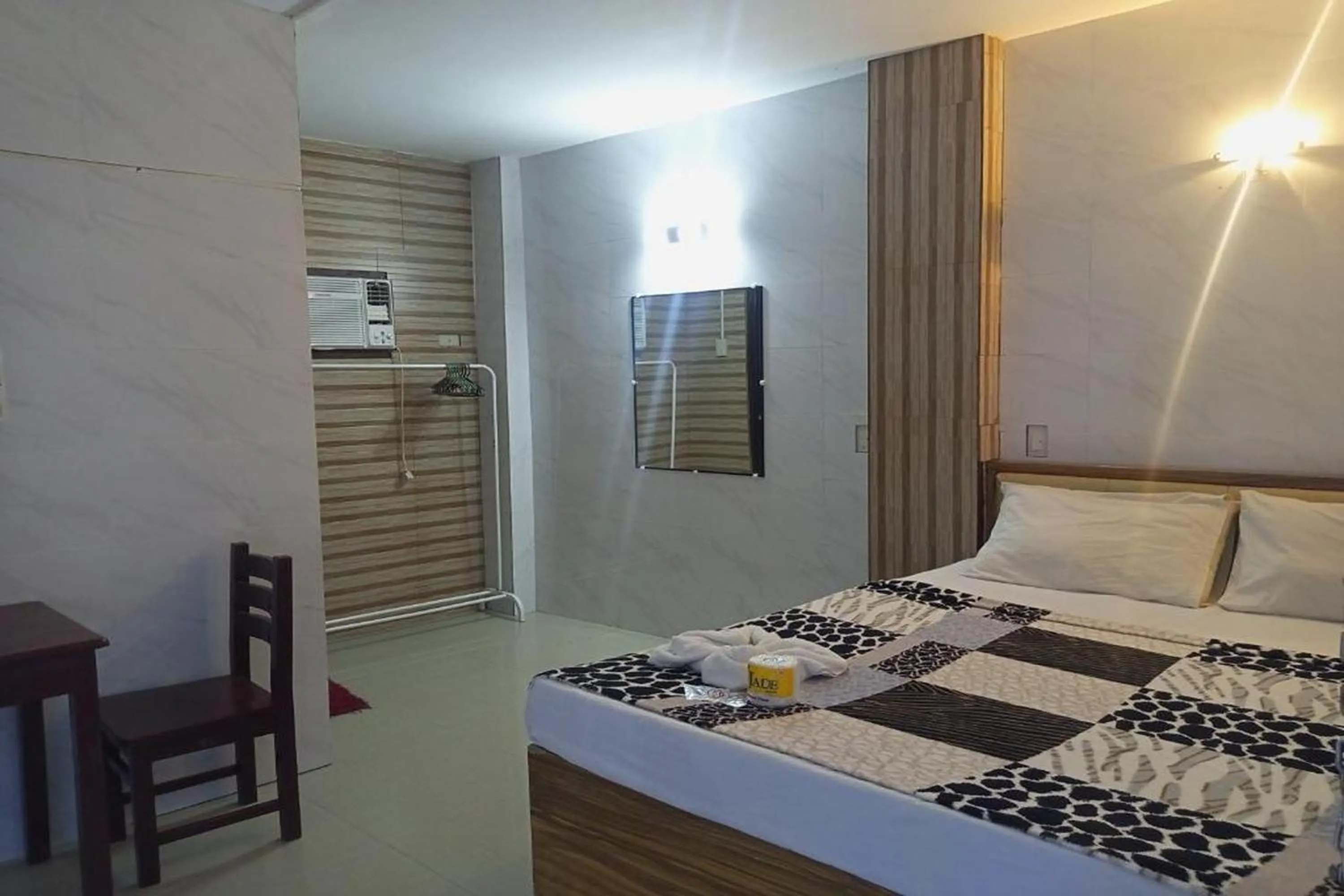 Bed in Casa Del Camba Hotel and Restaurant near Hundred Islands