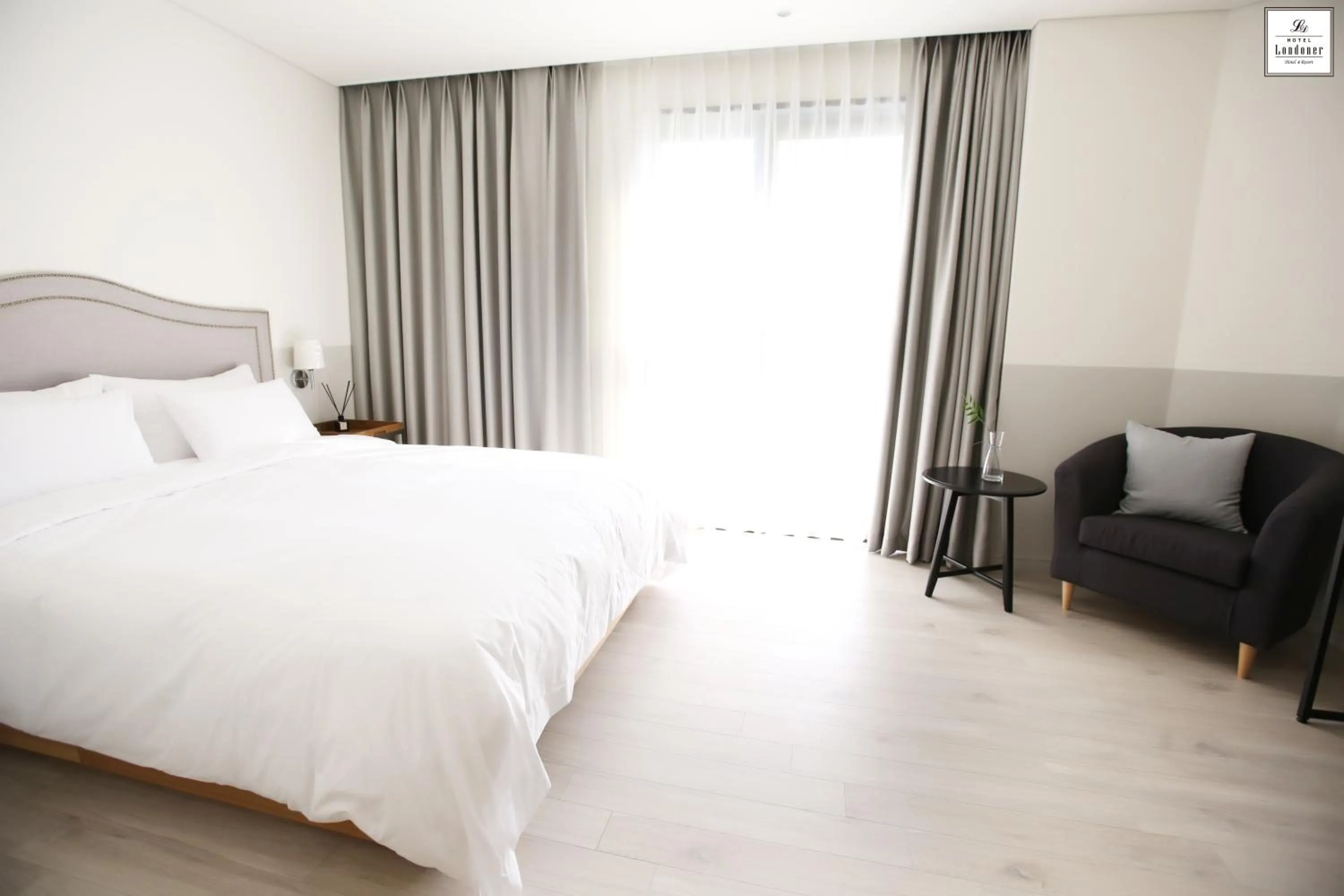 Bed in Londoner Hotel Gwangan