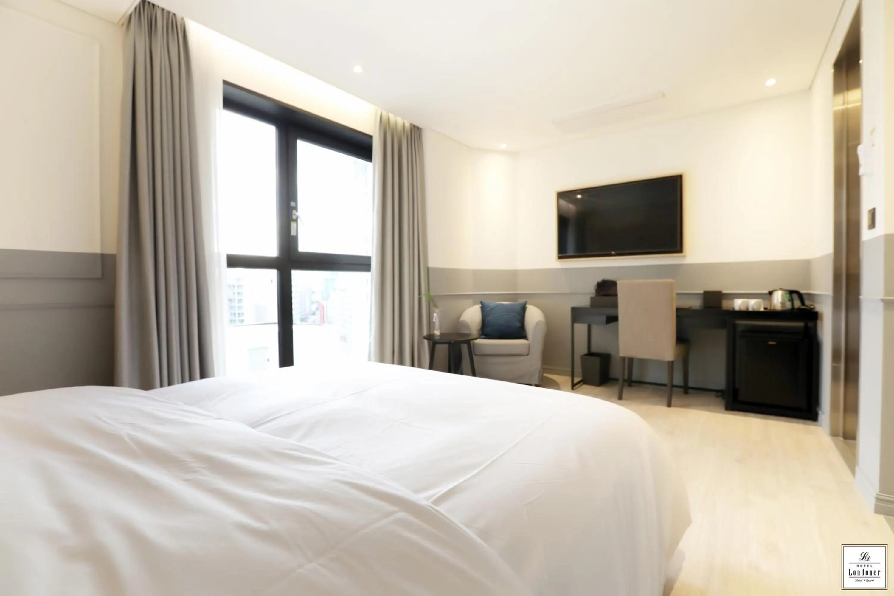 Bed in Londoner Hotel Gwangan