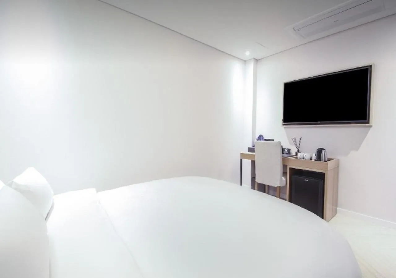 Bed in Londoner Hotel Gwangan