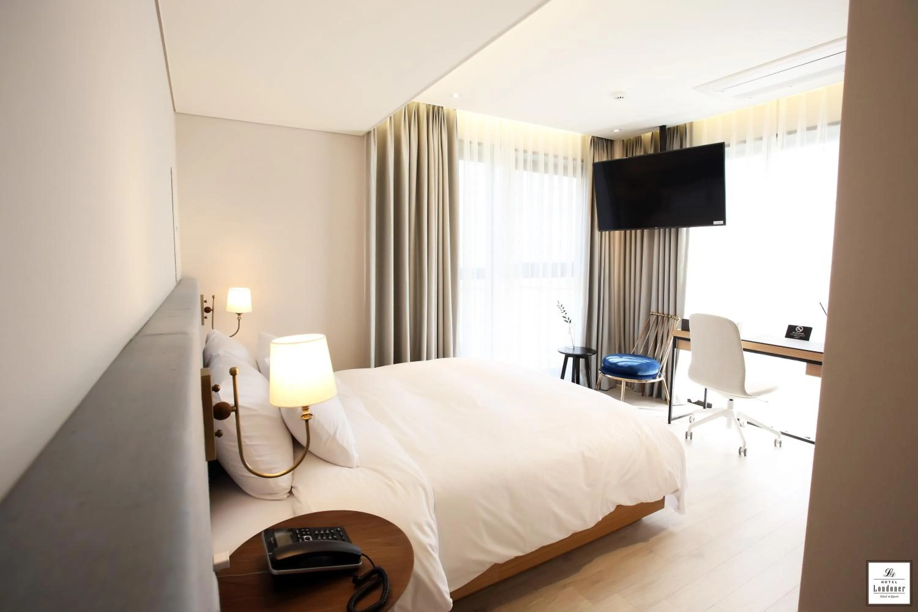 Bed in Londoner Hotel Gwangan